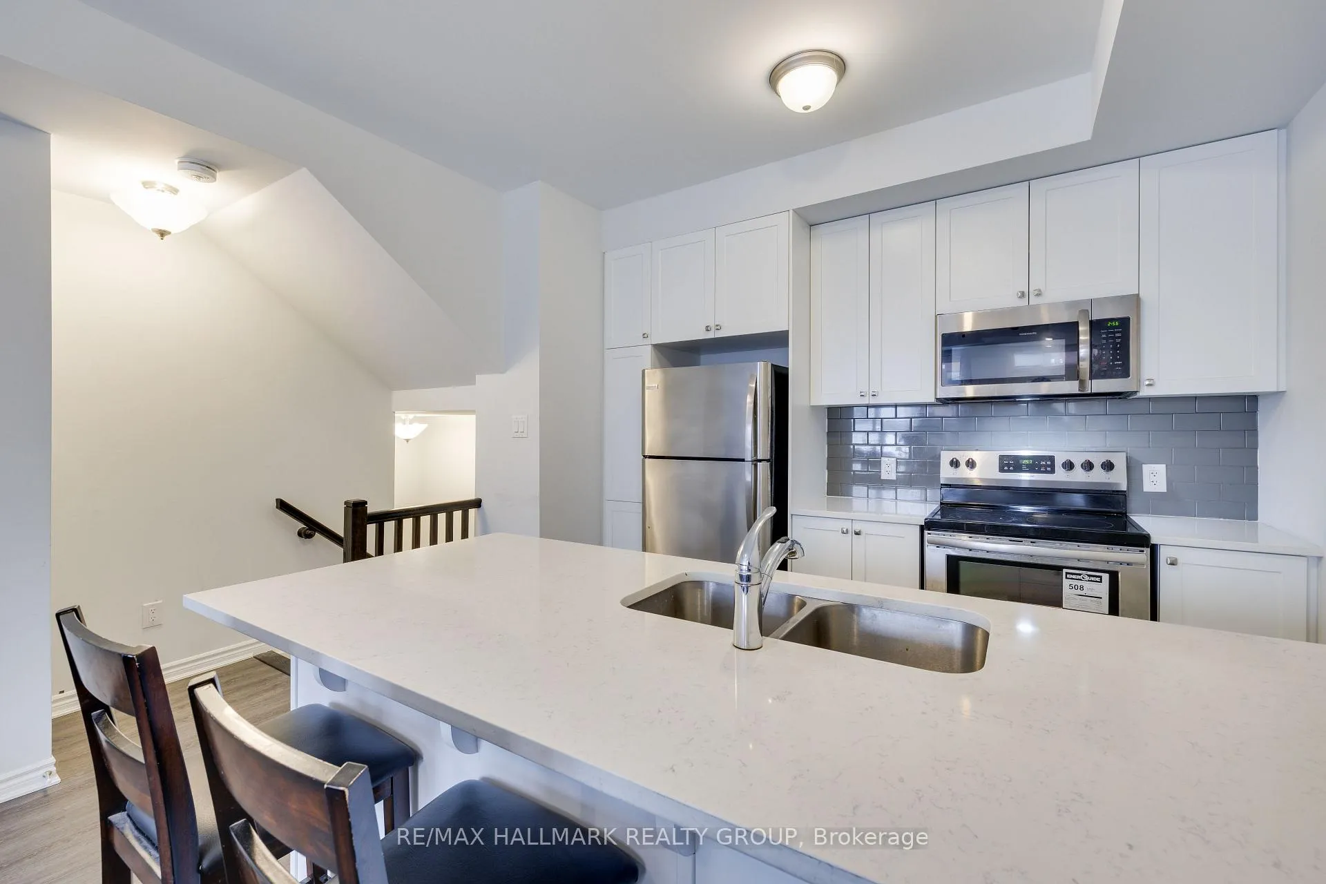 Photo 10 of Unit 98, 637 Makwa Private, Ottawa, CFB Rockcliffe and Area — HOMEH