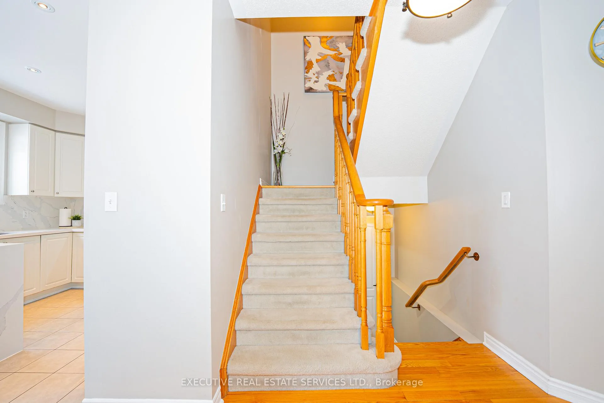 Photo 19 of 51 Chiswick Avenue, Whitby, Brooklin — HOMEH