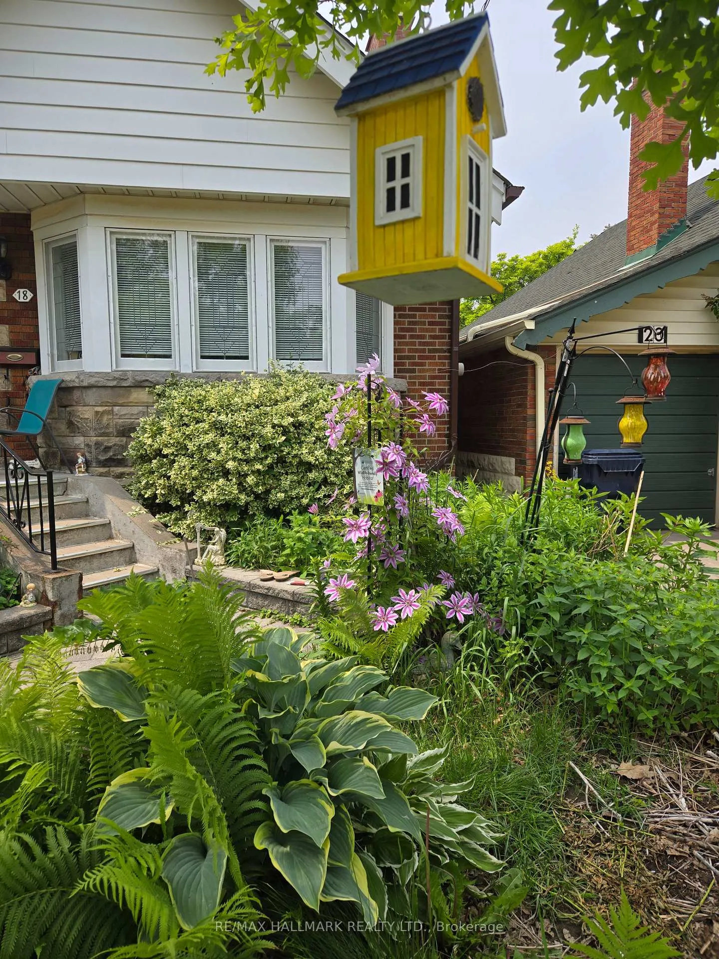 Photo 4 of 18 Fairside Avenue, Toronto, Danforth Village-East York — HOMEH