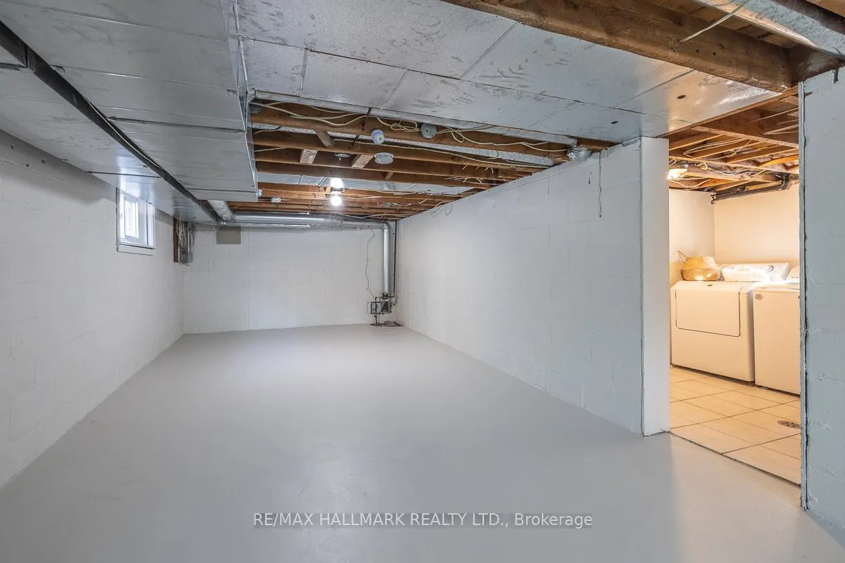 Photo 18 of 18 Fairside Avenue, Toronto, Danforth Village-East York — HOMEH
