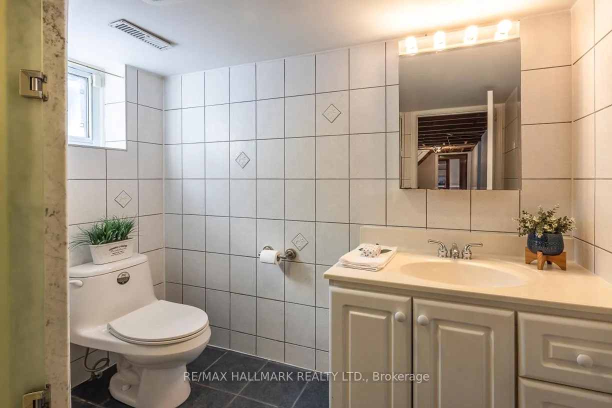 Photo 19 of 18 Fairside Avenue, Toronto, Danforth Village-East York — HOMEH