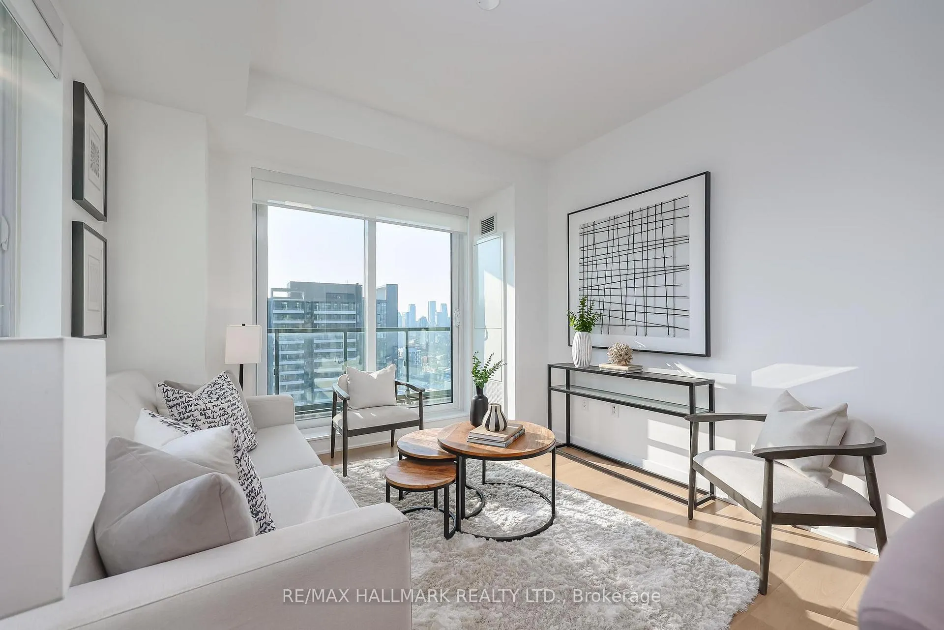 Photo 4 of Unit 2703, 130 River Street, Toronto, Regent Park — HOMEH