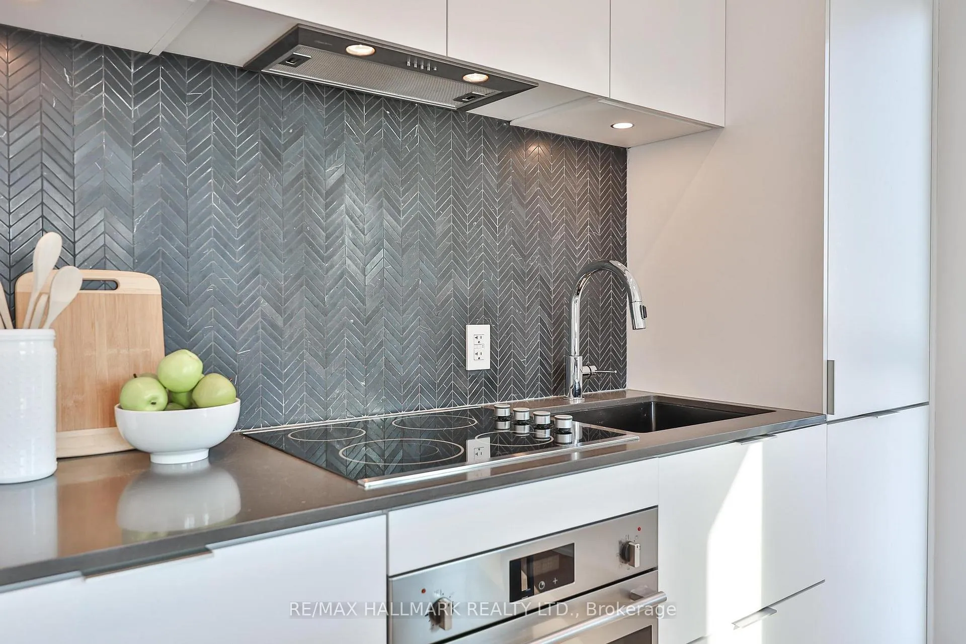Photo 11 of Unit 2703, 130 River Street, Toronto, Regent Park — HOMEH