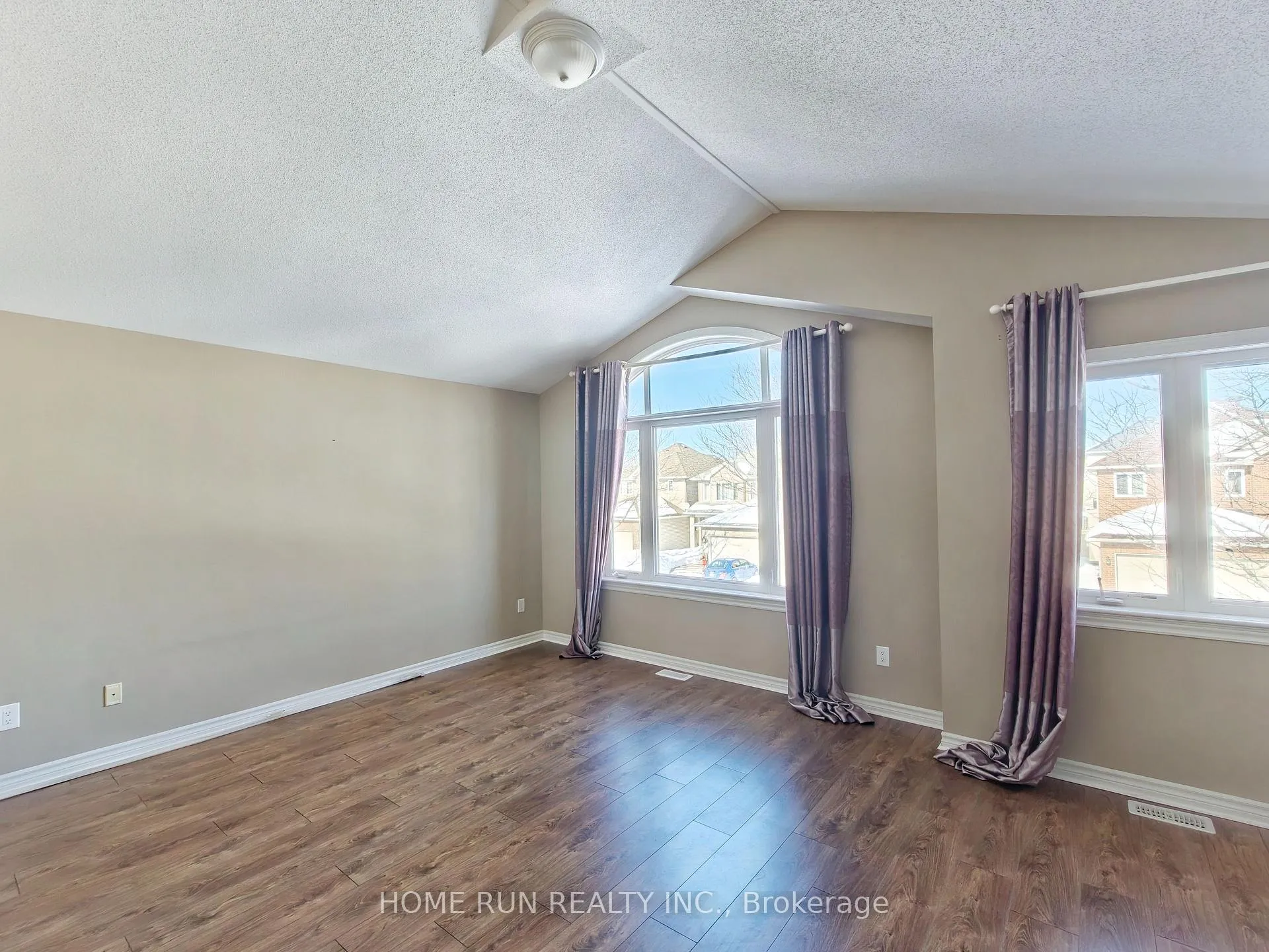 Photo 7 of 75 Polo Lane, Ottawa, Kanata - Emerald Meadows/Trailwest — HOMEH