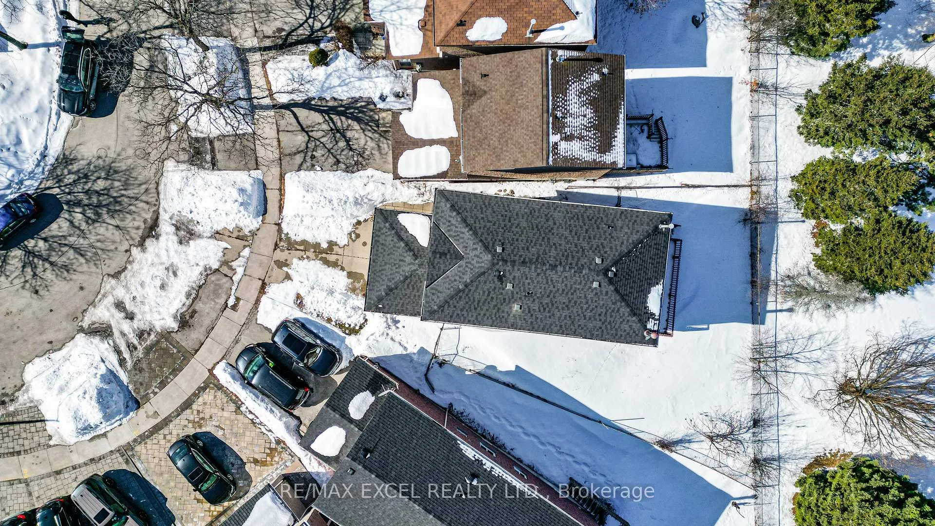 Photo 1 of 36 Laguna Crescent, Markham, Middlefield — HOMEH