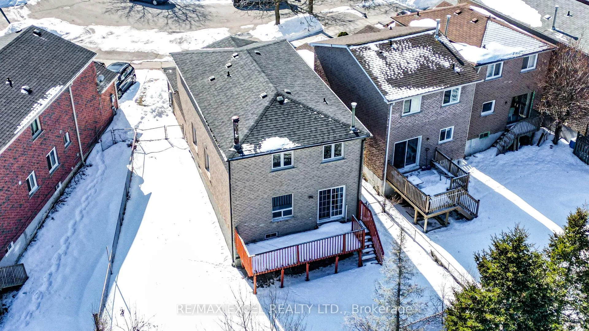 Photo 6 of 36 Laguna Crescent, Markham, Middlefield — HOMEH