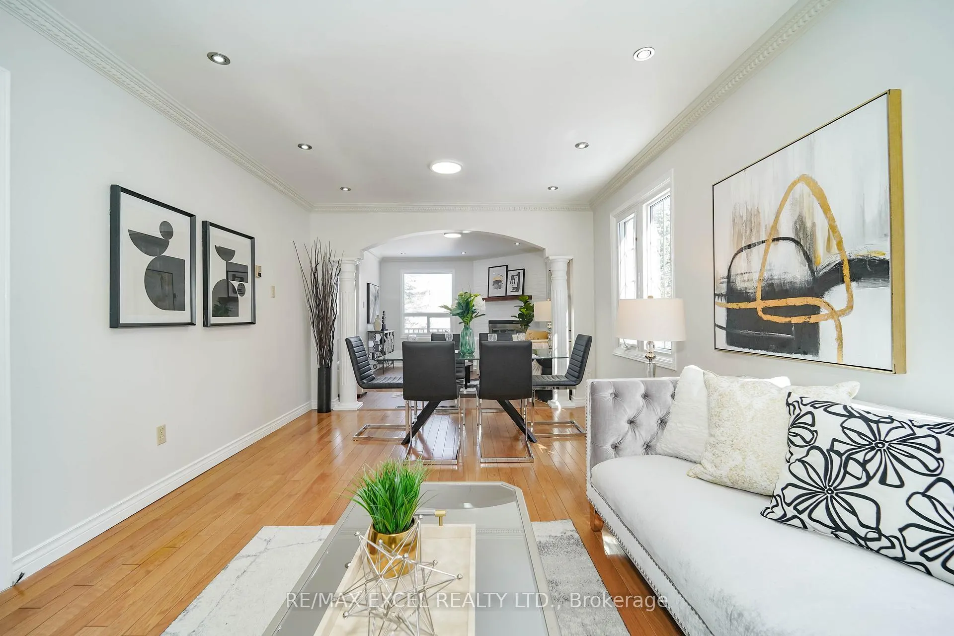 Photo 13 of 36 Laguna Crescent, Markham, Middlefield — HOMEH