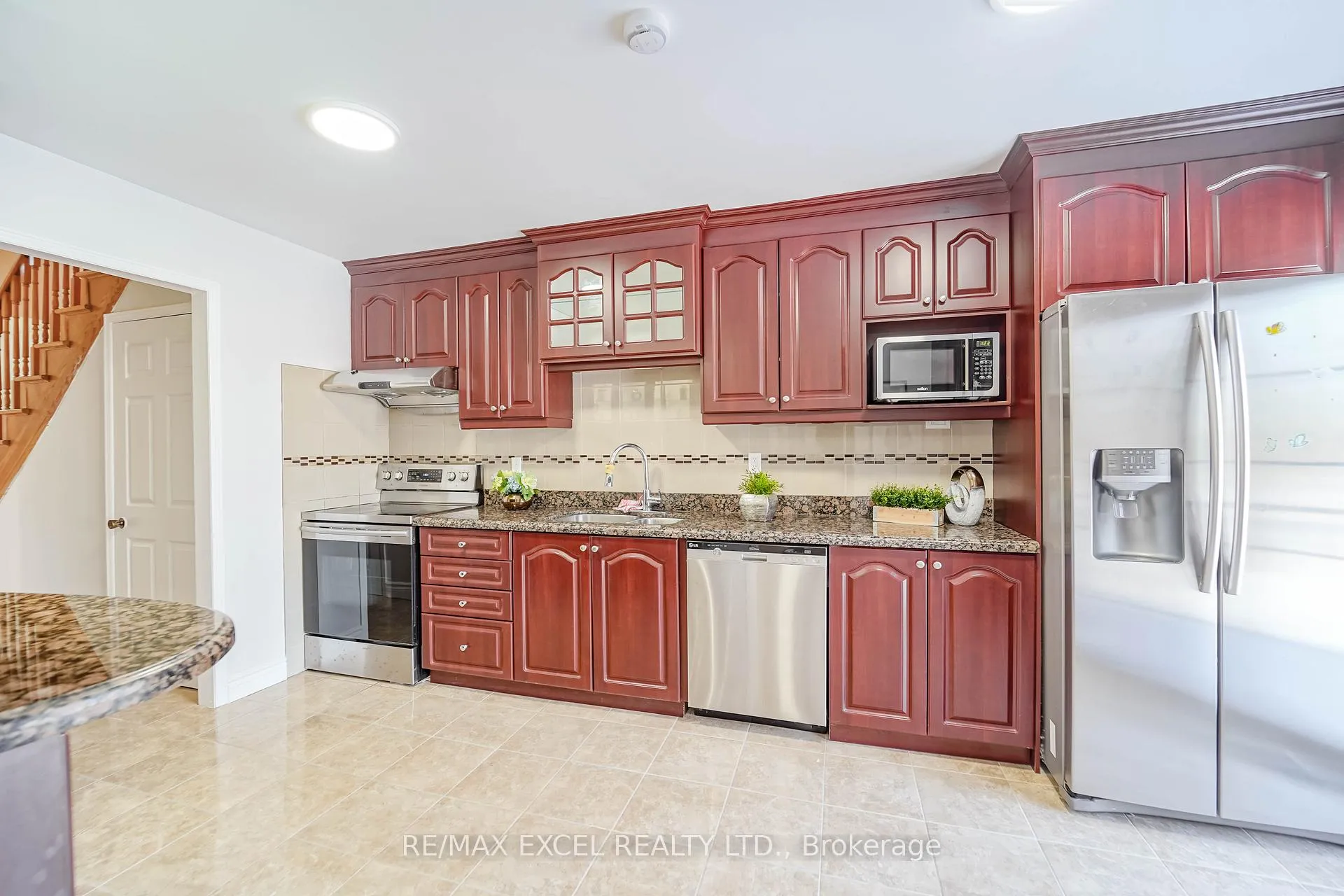 Photo 19 of 36 Laguna Crescent, Markham, Middlefield — HOMEH