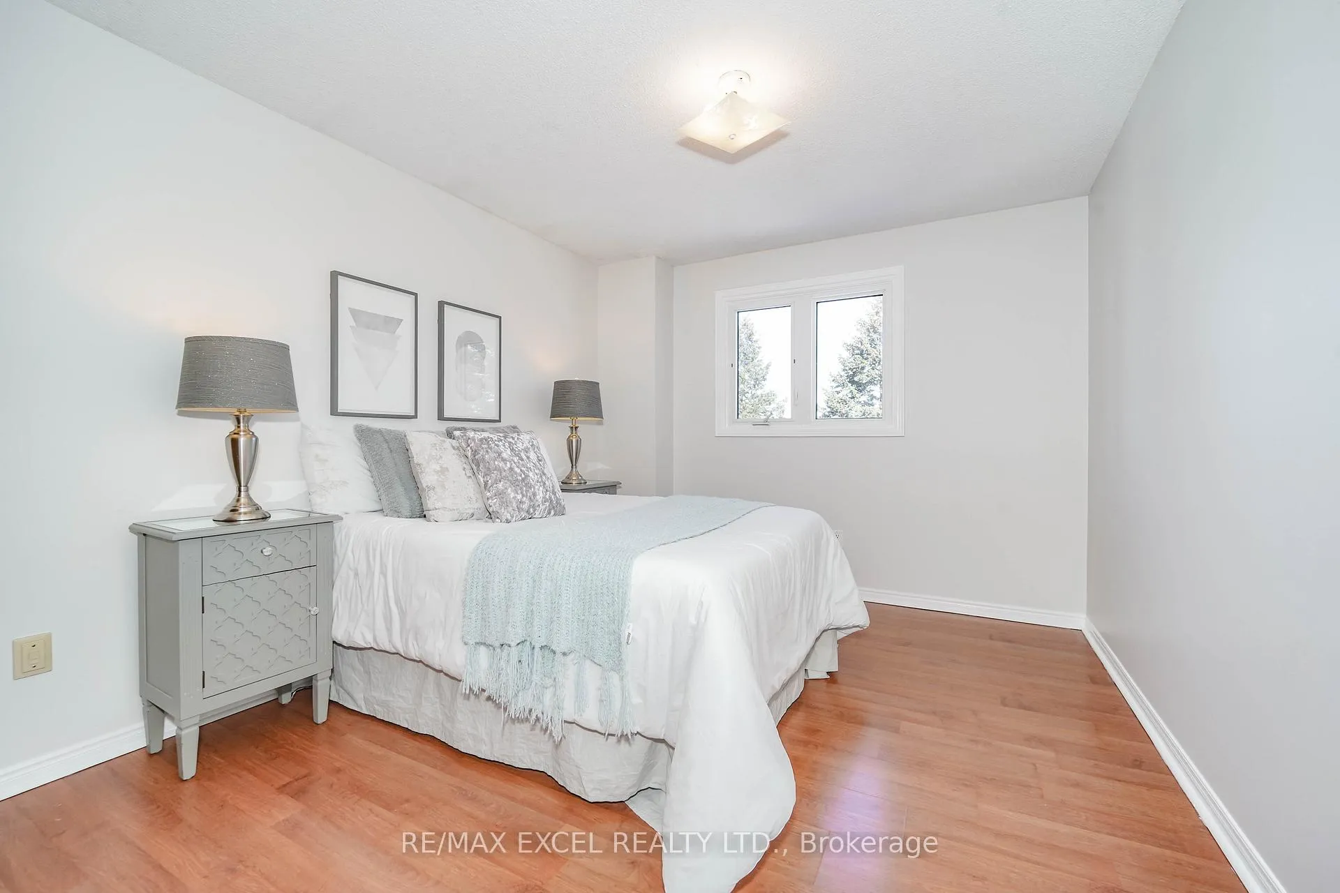 Photo 25 of 36 Laguna Crescent, Markham, Middlefield — HOMEH