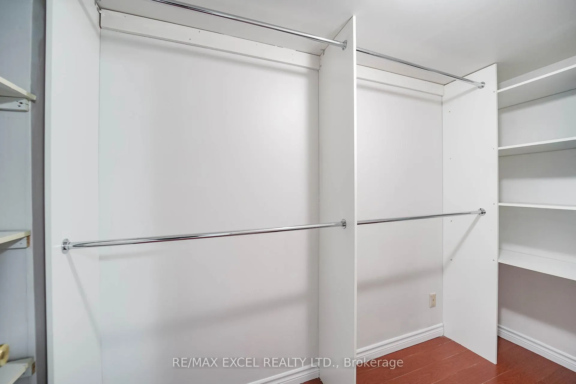 Photo 47 of 36 Laguna Crescent, Markham, Middlefield — HOMEH