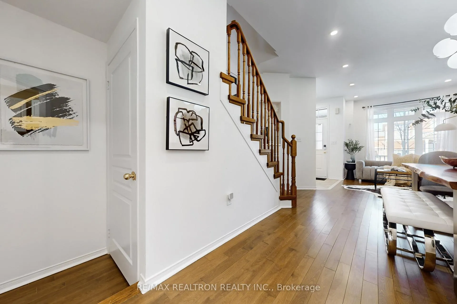 Photo 19 of 49 Rainbow Valley Crescent, Markham, Greensborough — HOMEH