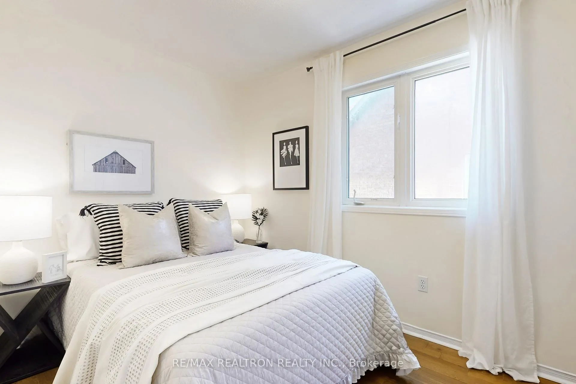Photo 25 of 49 Rainbow Valley Crescent, Markham, Greensborough — HOMEH
