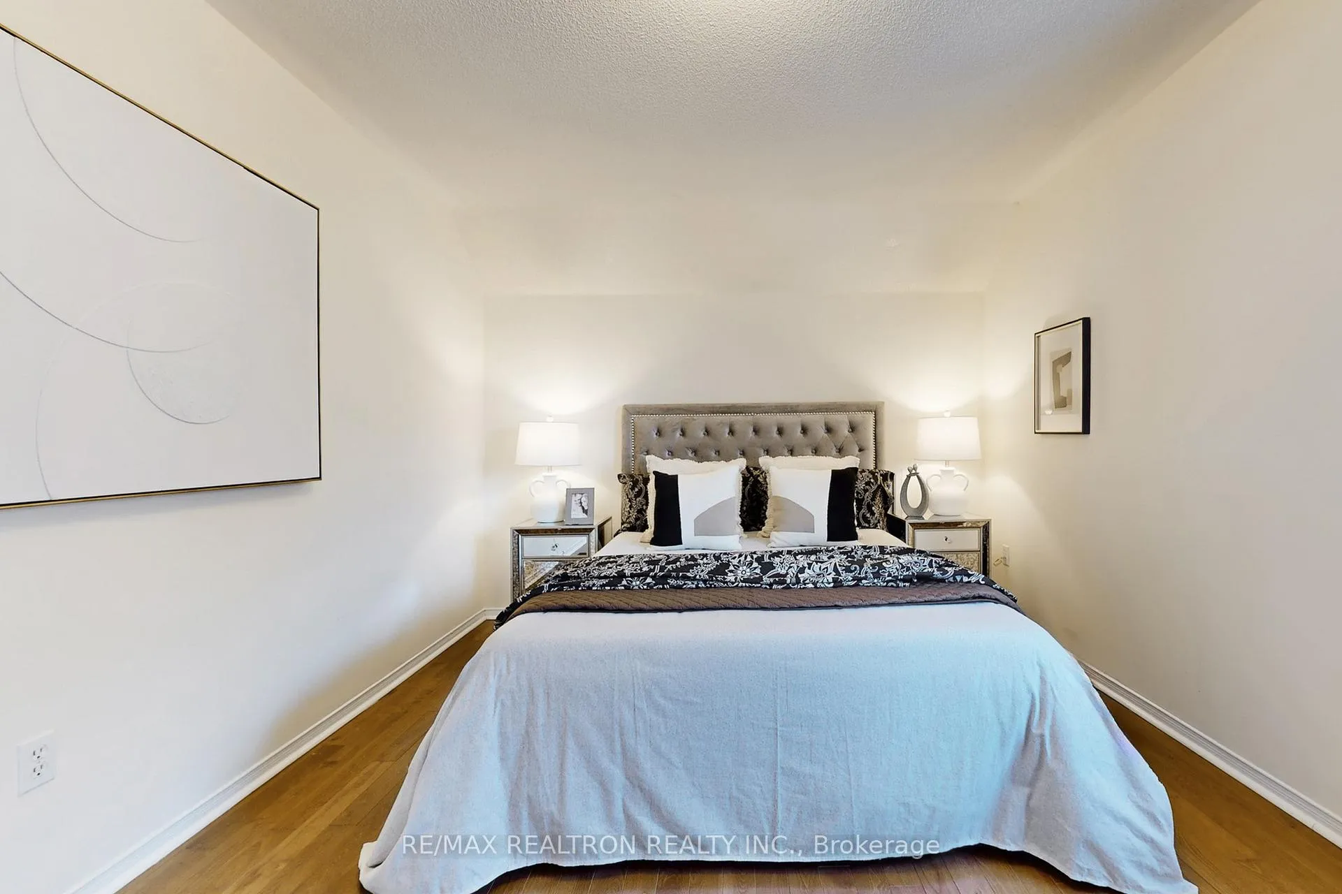 Photo 31 of 49 Rainbow Valley Crescent, Markham, Greensborough — HOMEH