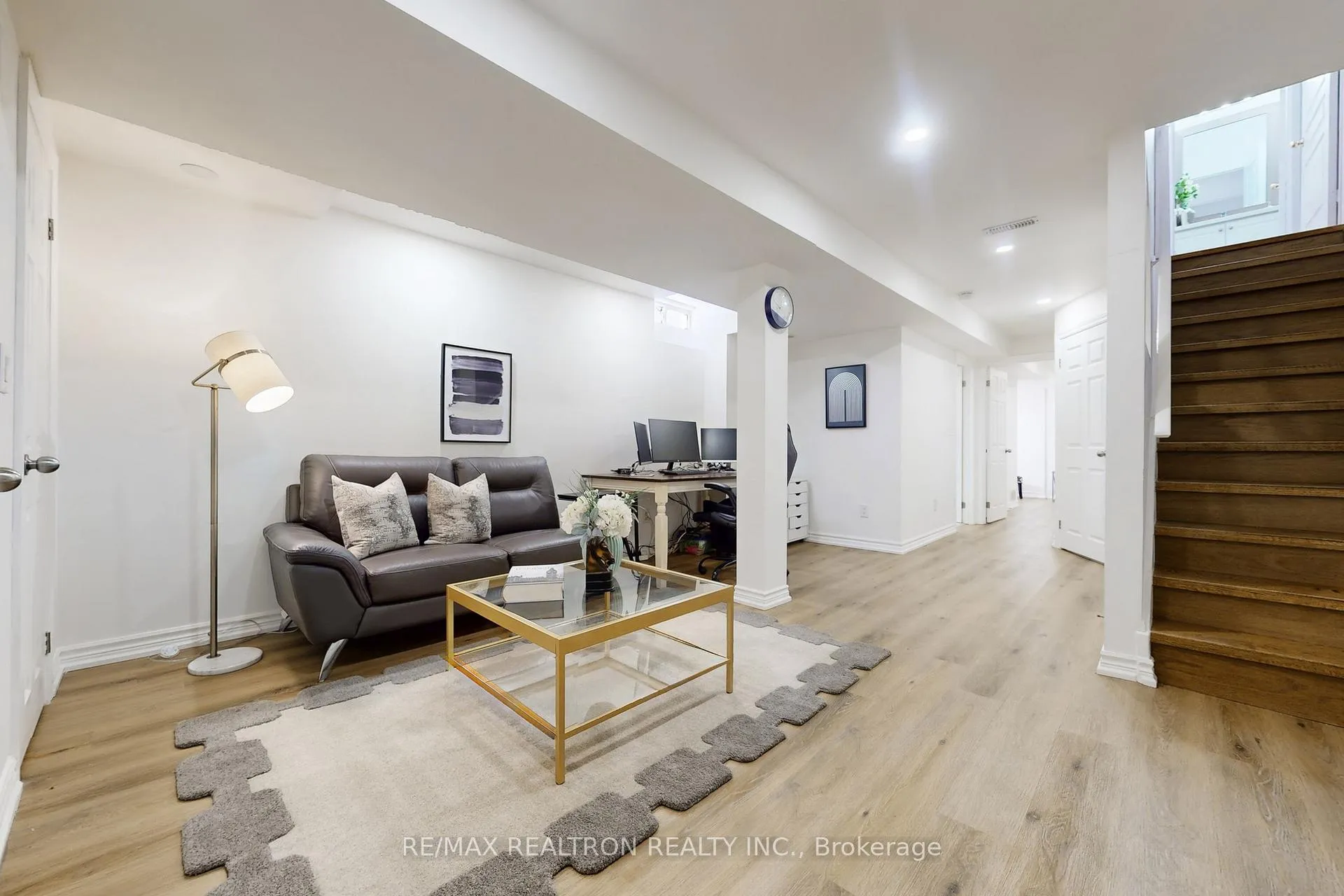 Photo 37 of 49 Rainbow Valley Crescent, Markham, Greensborough — HOMEH