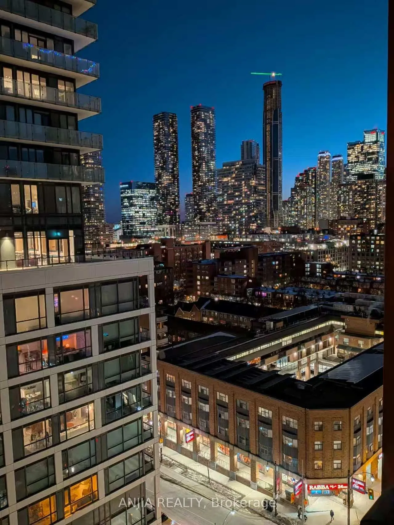 Photo 11 of Unit 1507, 180 Front Street E, Toronto, Moss Park — HOMEH