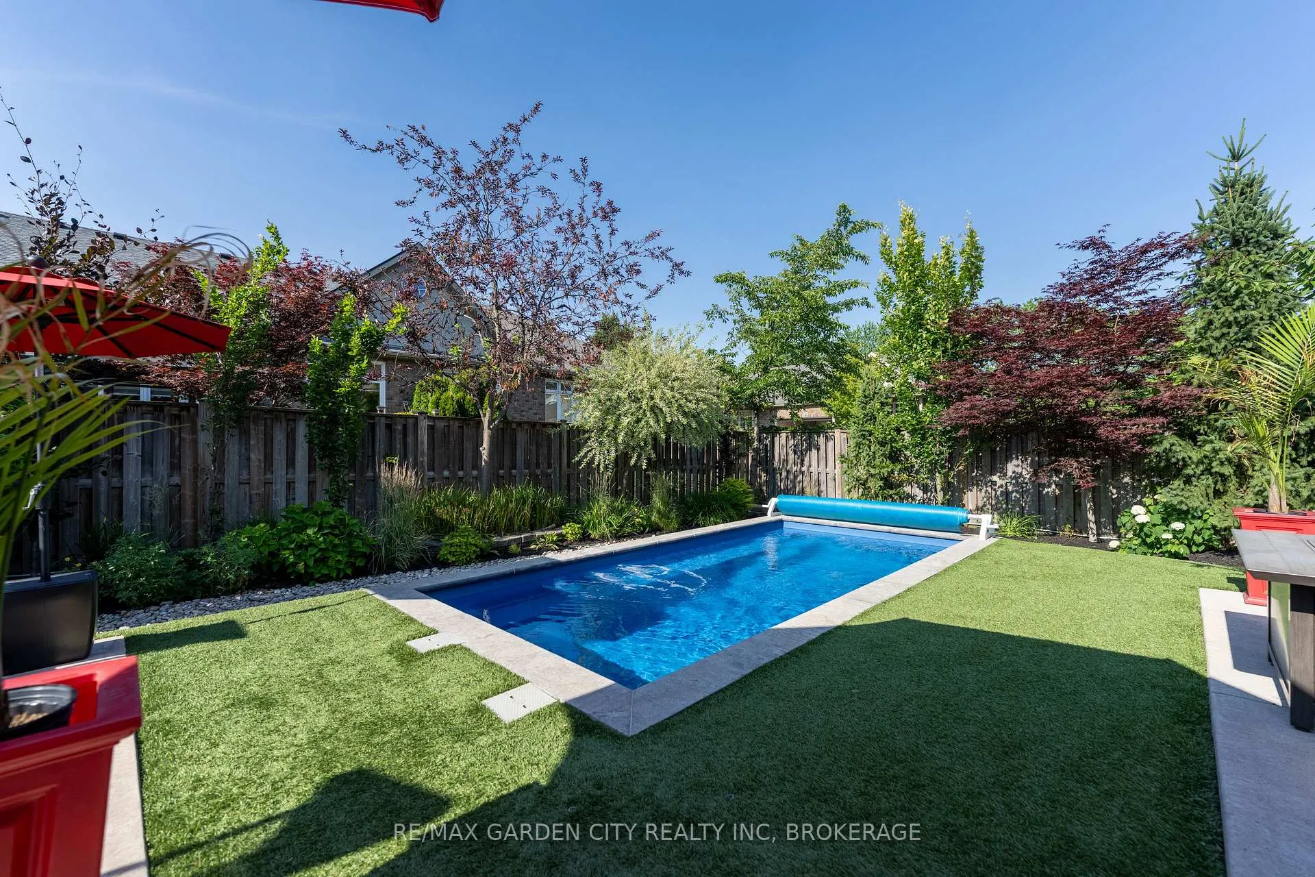 Photo 4 of 6456 Armelina Crescent, Niagara Falls, Forestview — HOMEH