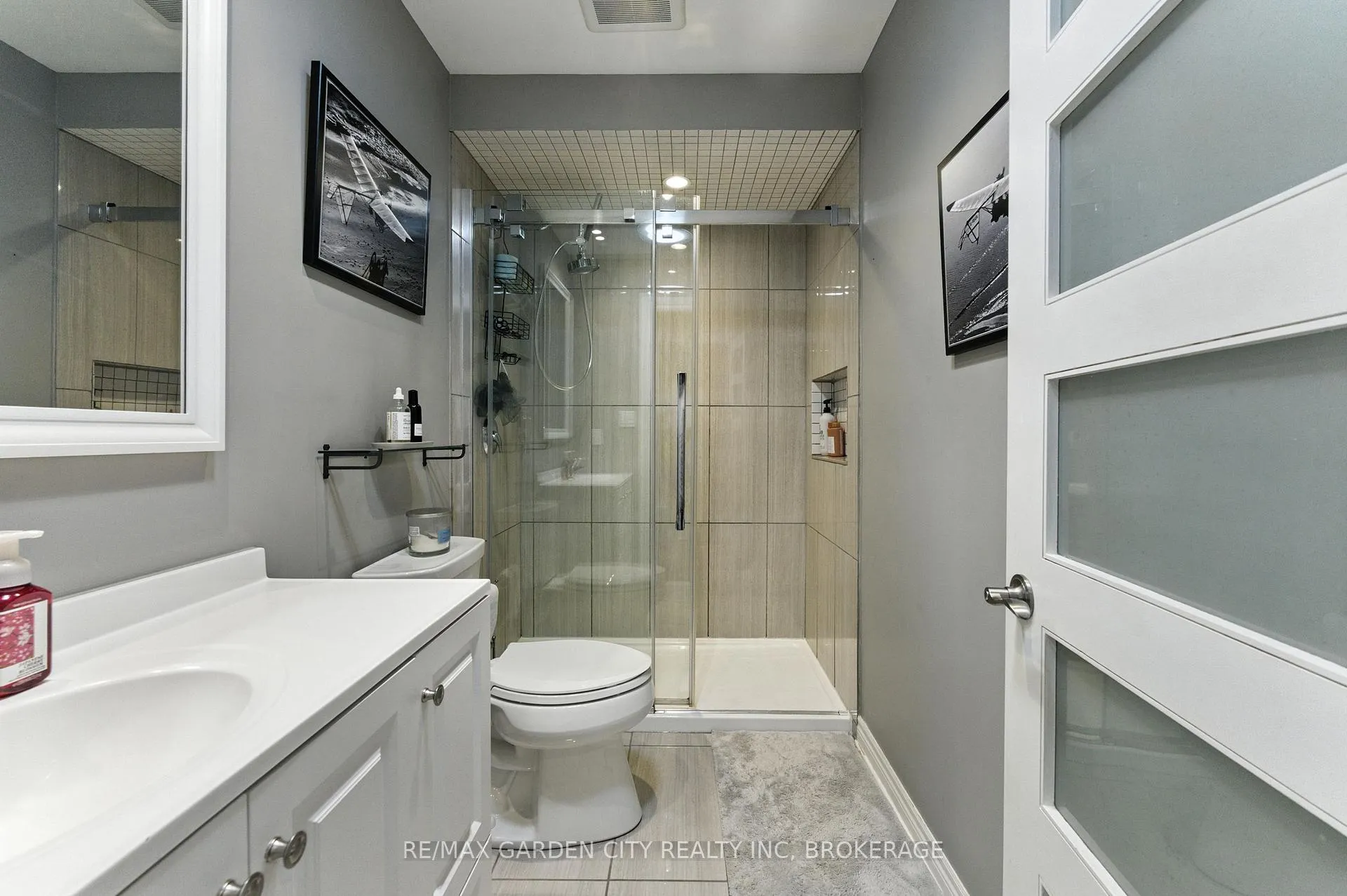 Photo 15 of 6456 Armelina Crescent, Niagara Falls, Forestview — HOMEH