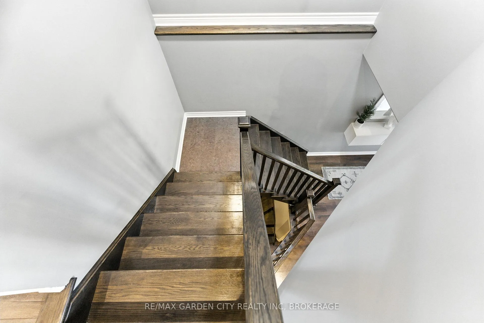 Photo 23 of 6456 Armelina Crescent, Niagara Falls, Forestview — HOMEH