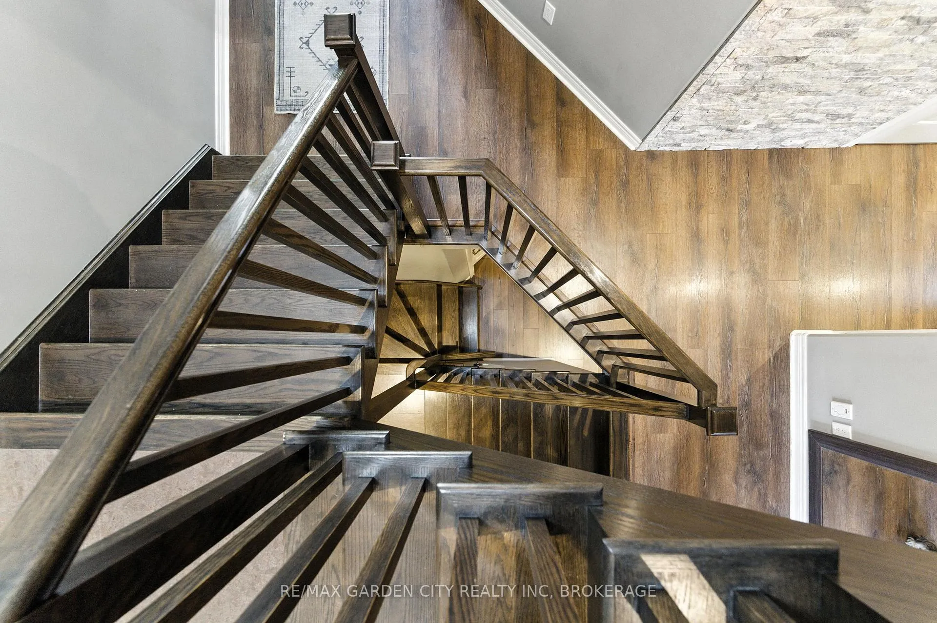 Photo 24 of 6456 Armelina Crescent, Niagara Falls, Forestview — HOMEH
