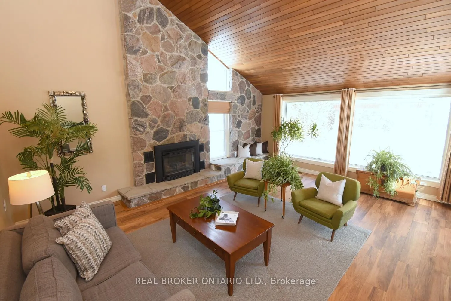 Photo 4 of 2952 Powerline Road W, Hamilton, Rural Ancaster — HOMEH