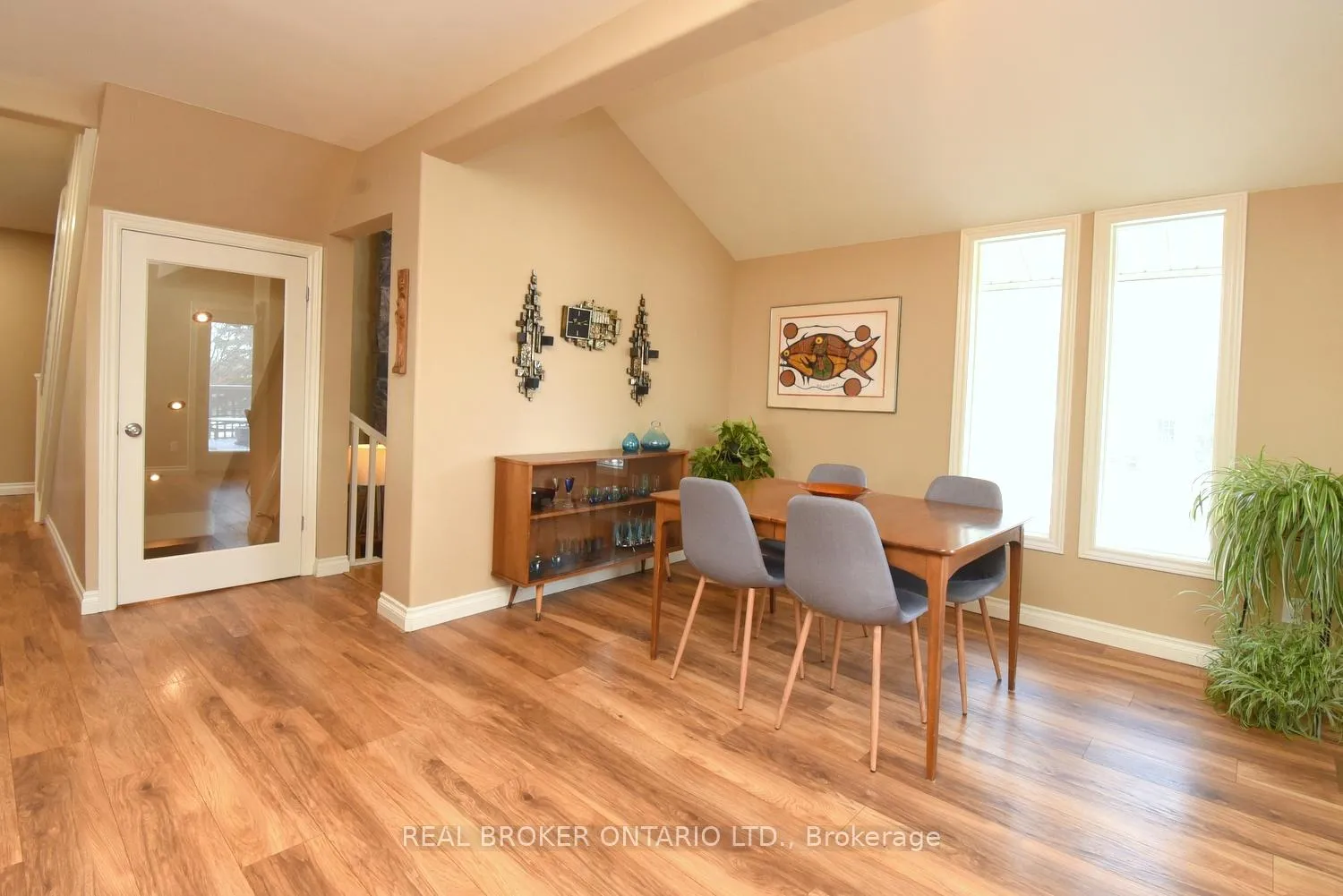 Photo 16 of 2952 Powerline Road W, Hamilton, Rural Ancaster — HOMEH