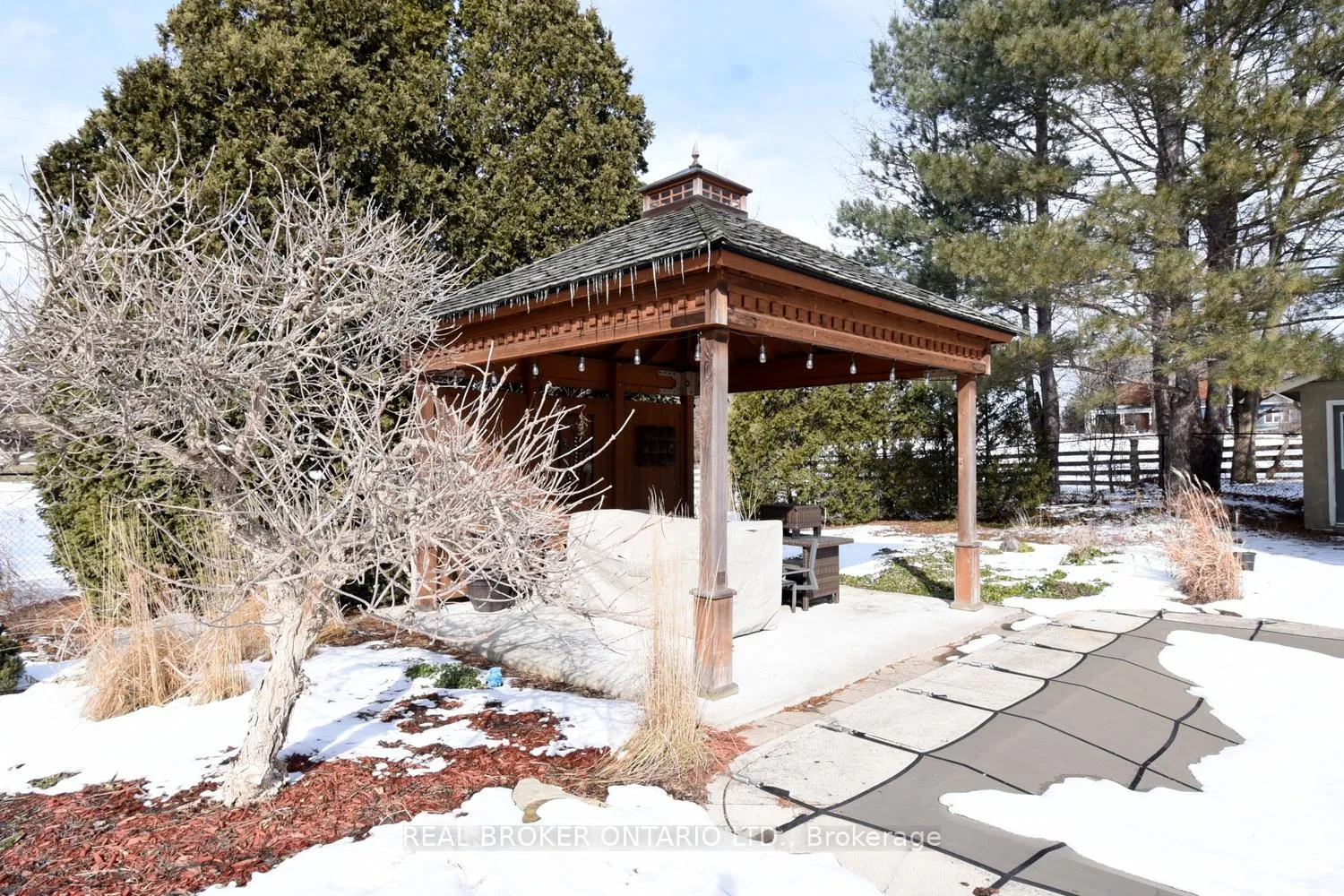 Photo 33 of 2952 Powerline Road W, Hamilton, Rural Ancaster — HOMEH