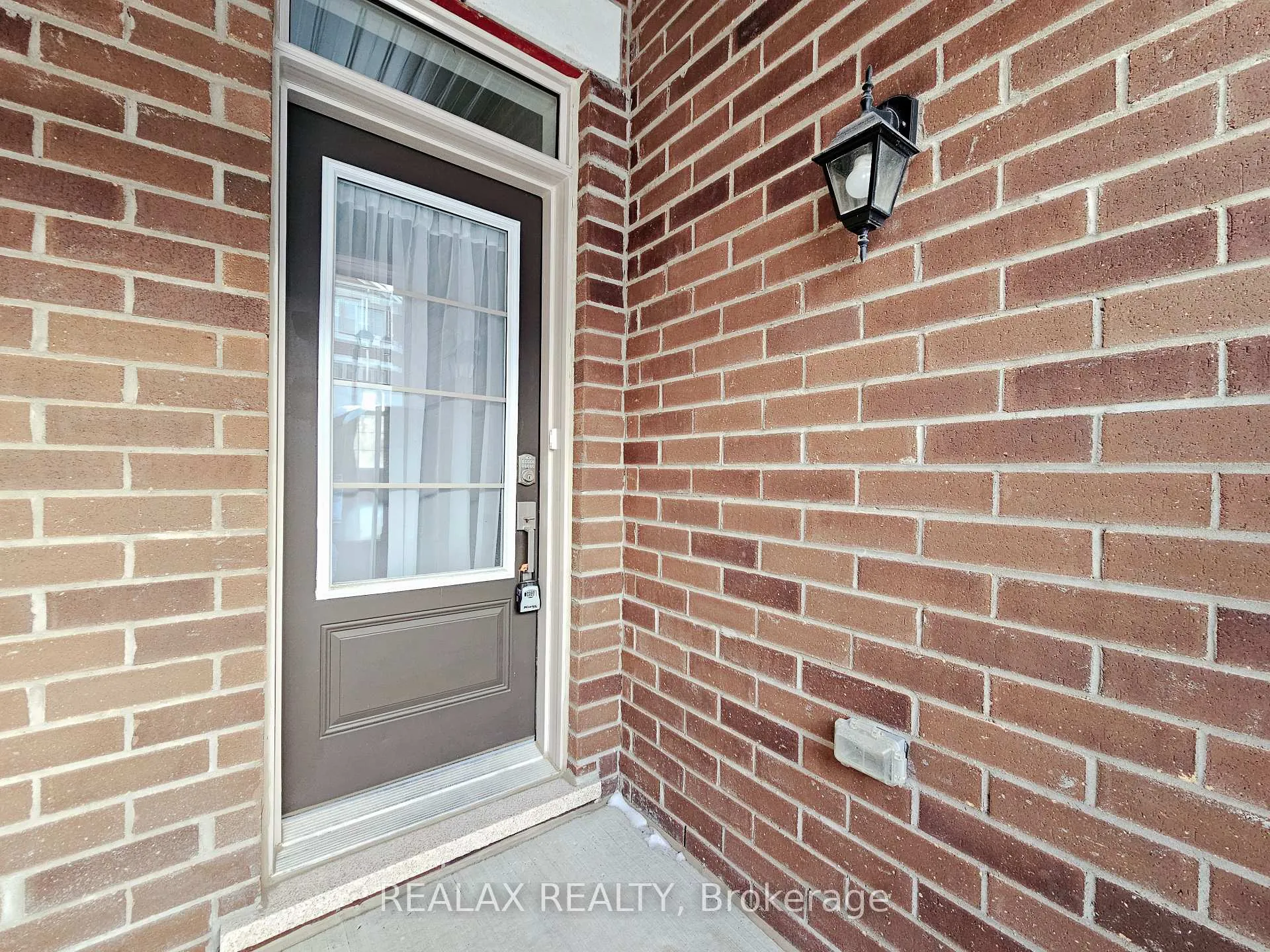 Photo 2 of 103 Carneros Way, Markham, Cedar Grove — HOMEH