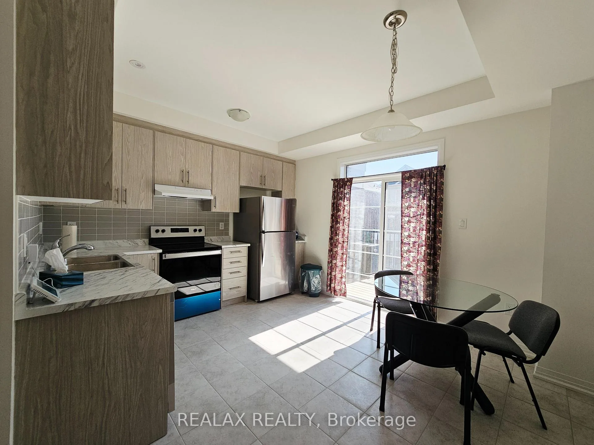 Photo 8 of 103 Carneros Way, Markham, Cedar Grove — HOMEH