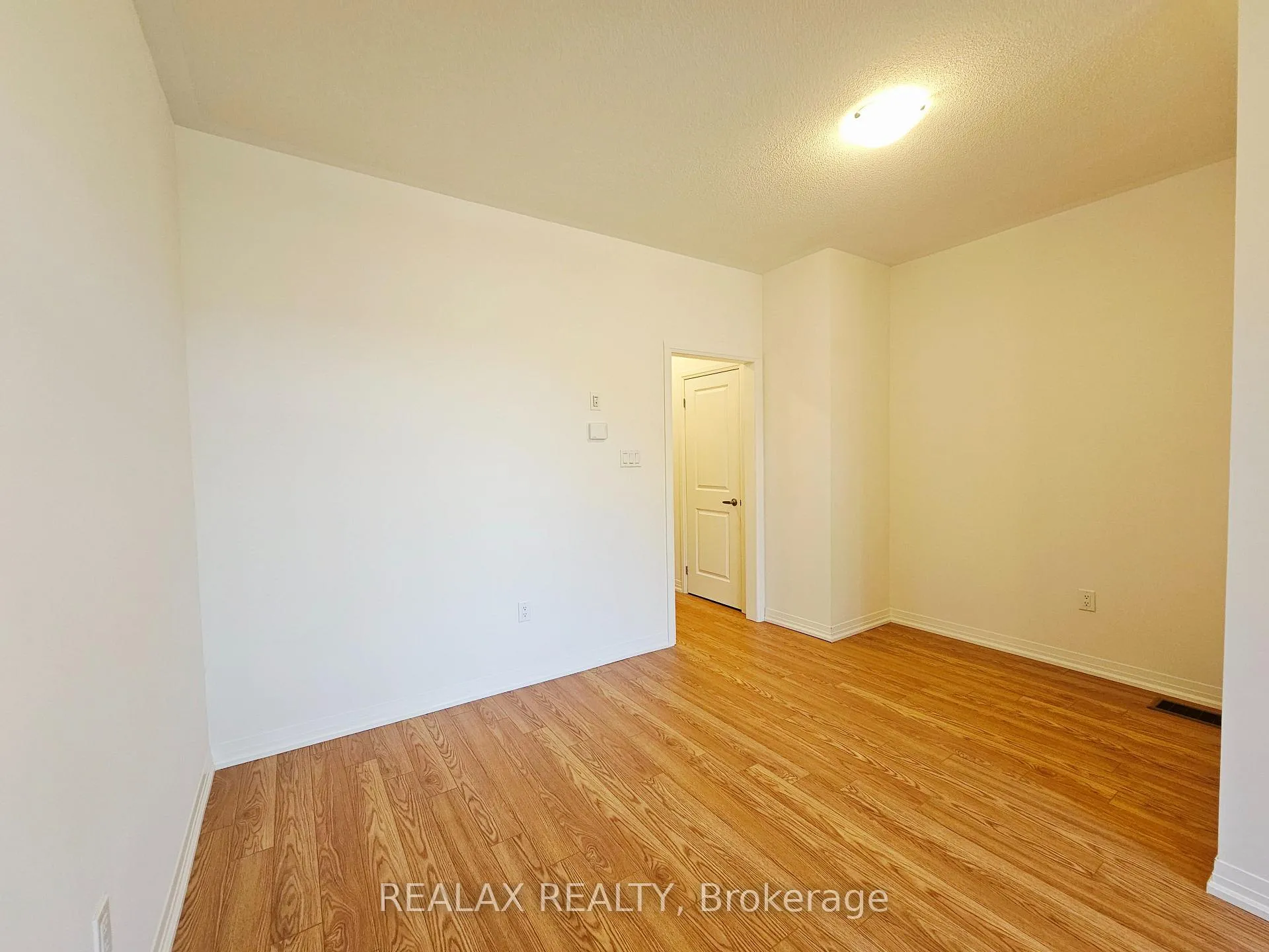 Photo 11 of 103 Carneros Way, Markham, Cedar Grove — HOMEH
