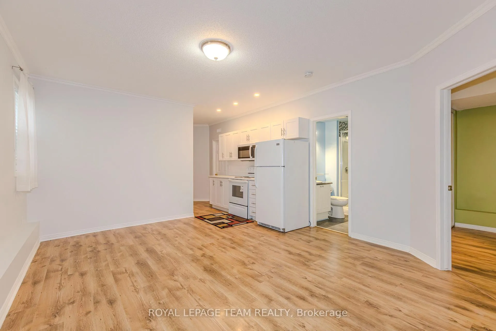 Photo 6 of Unit Unit B, 1566 Lisbon Street, Ottawa, Fallingbrook/Pineridge — HOMEH