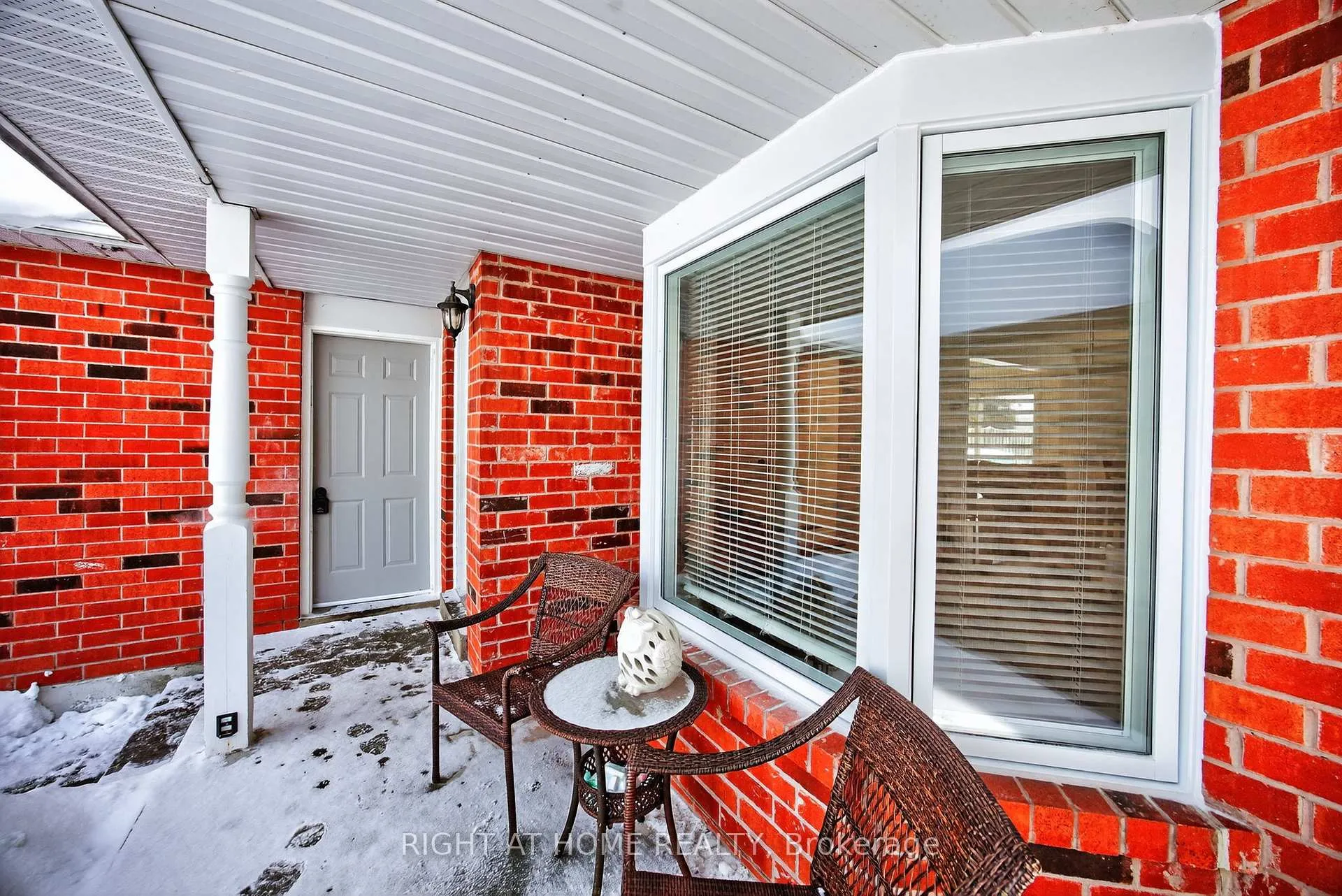 Photo 4 of 51 Copeman Crescent, Barrie, Painswick North — HOMEH