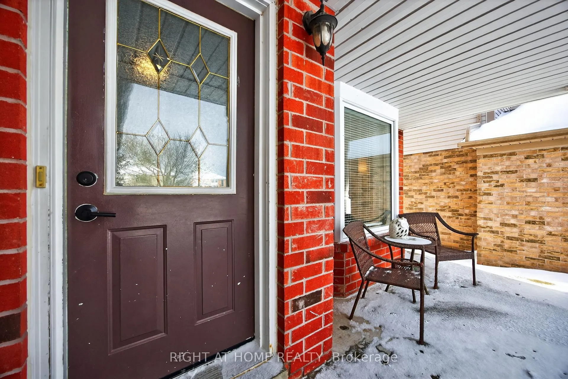 Photo 5 of 51 Copeman Crescent, Barrie, Painswick North — HOMEH