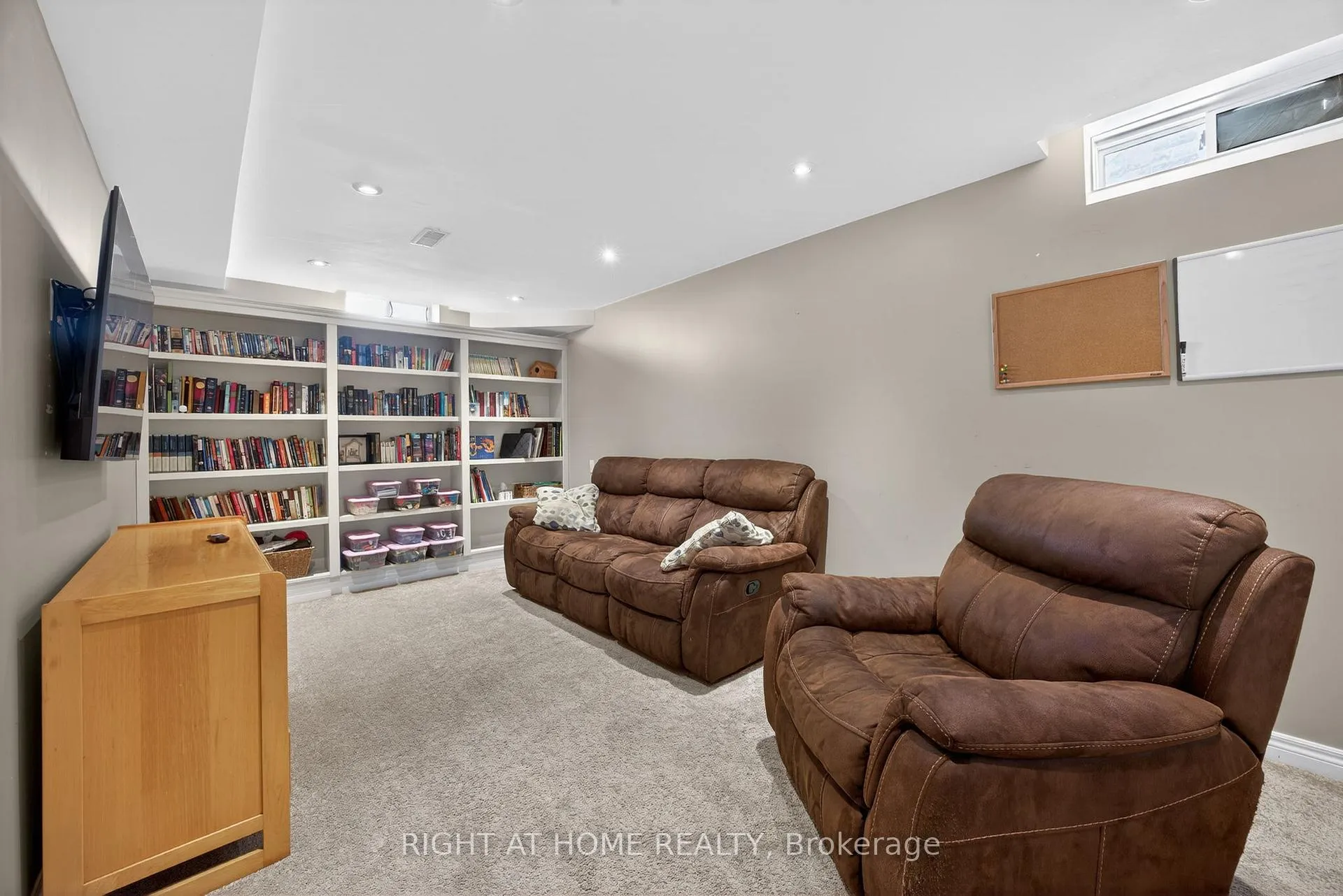 Photo 20 of 51 Copeman Crescent, Barrie, Painswick North — HOMEH