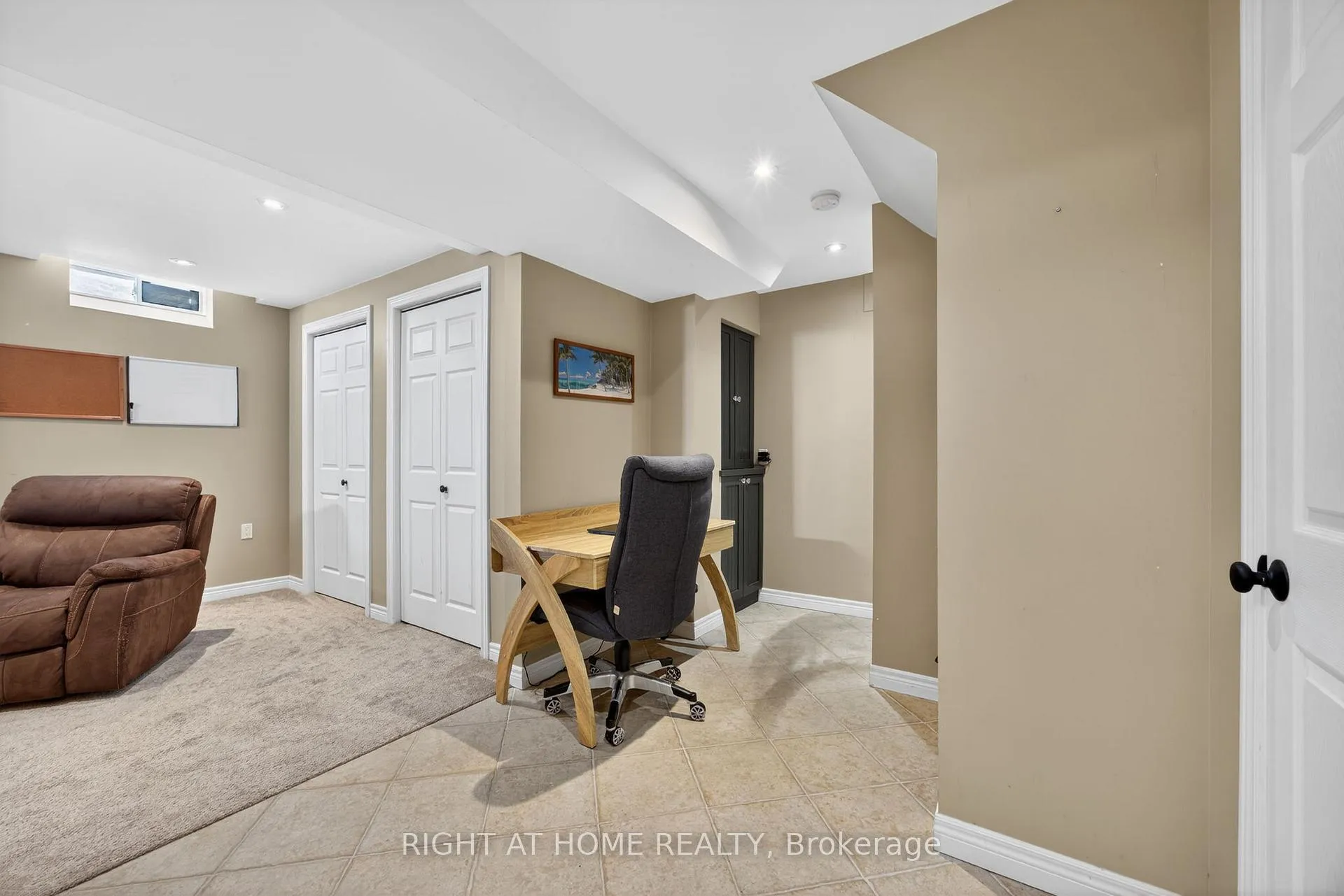 Photo 22 of 51 Copeman Crescent, Barrie, Painswick North — HOMEH