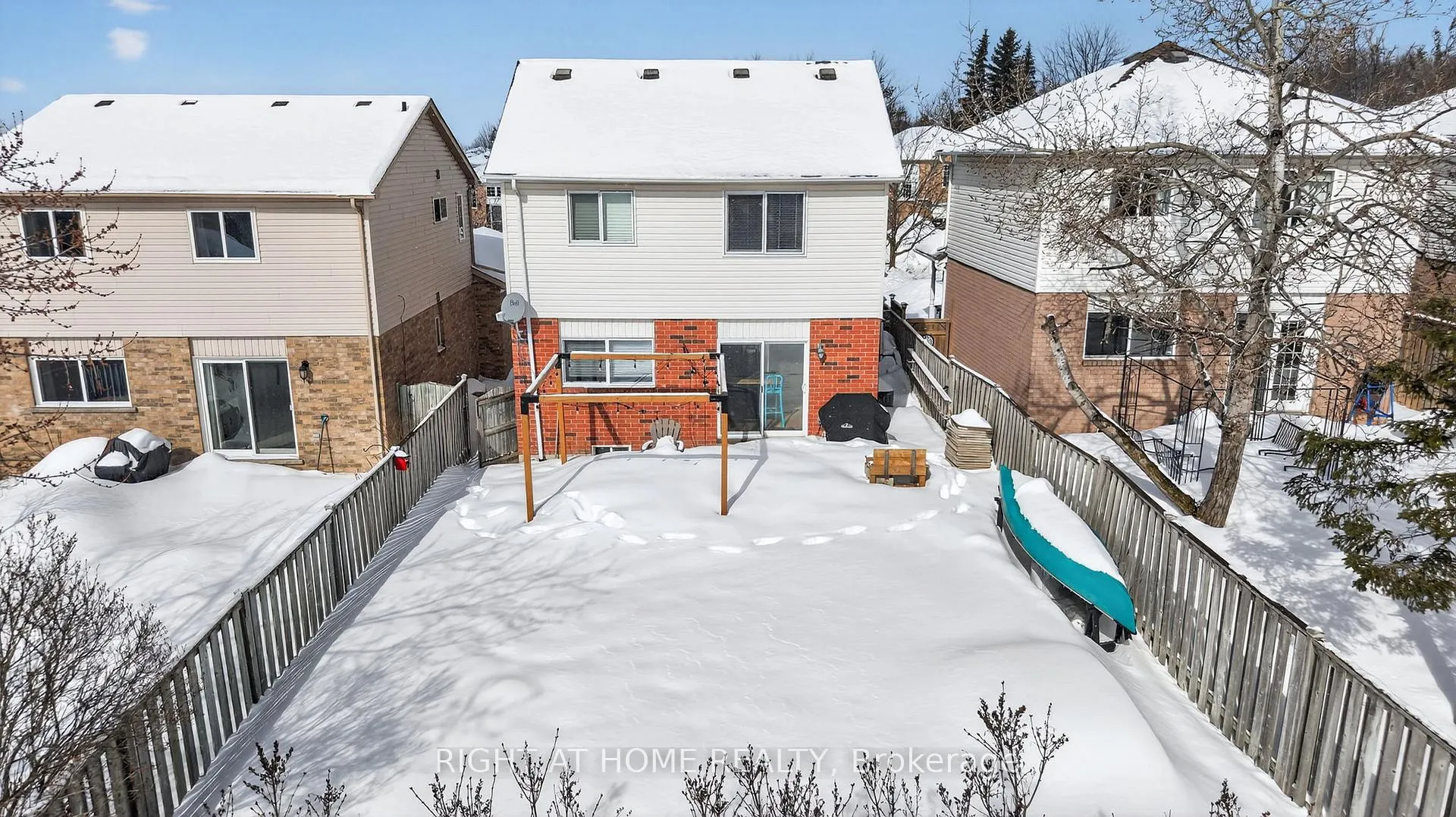 Photo 25 of 51 Copeman Crescent, Barrie, Painswick North — HOMEH
