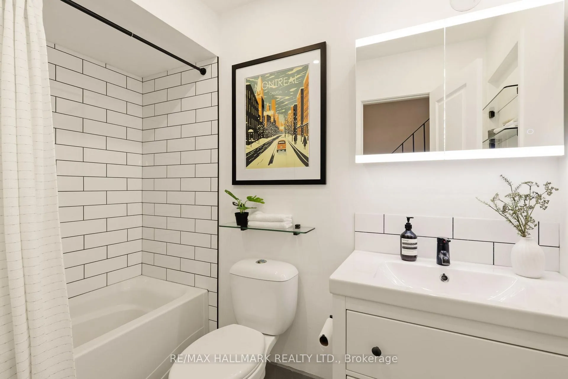 Photo 18 of Unit 17, 13 Kerr Road, Toronto, Greenwood-Coxwell — HOMEH