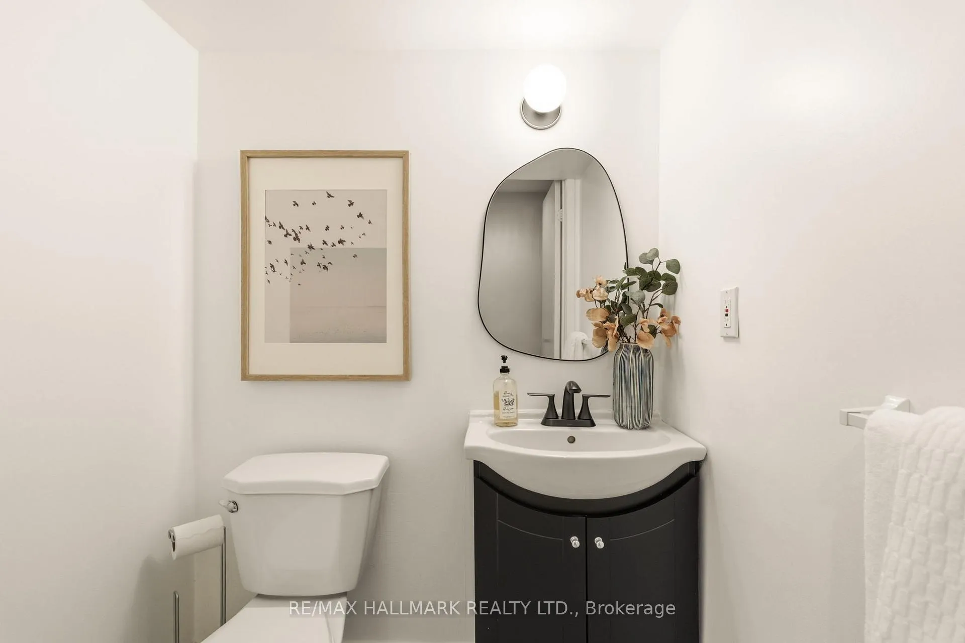 Photo 28 of Unit 17, 13 Kerr Road, Toronto, Greenwood-Coxwell — HOMEH