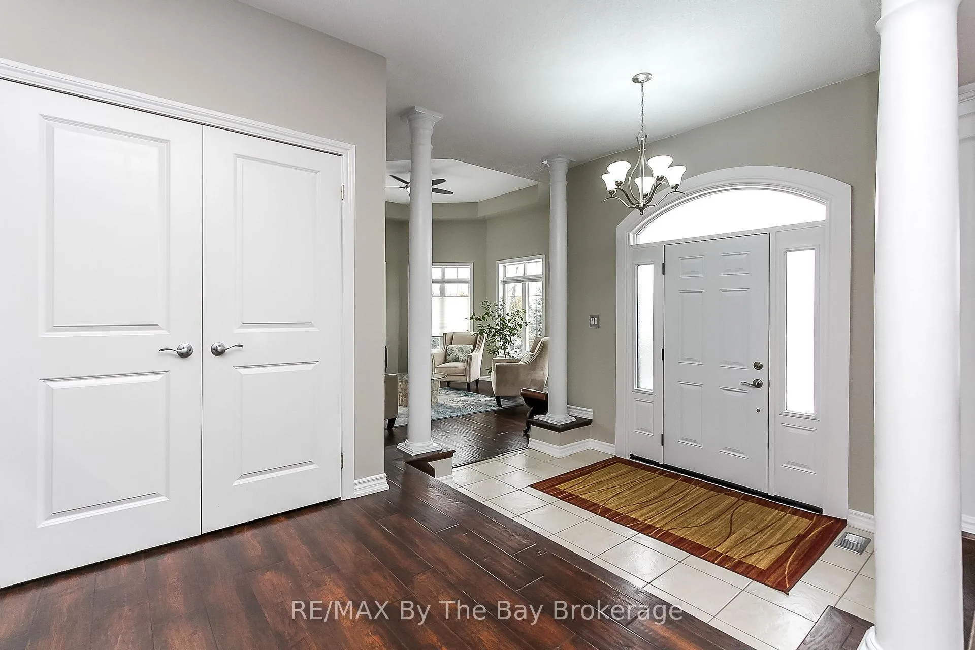 Photo 12 of 37 Walnut Drive, Wasaga Beach — HOMEH