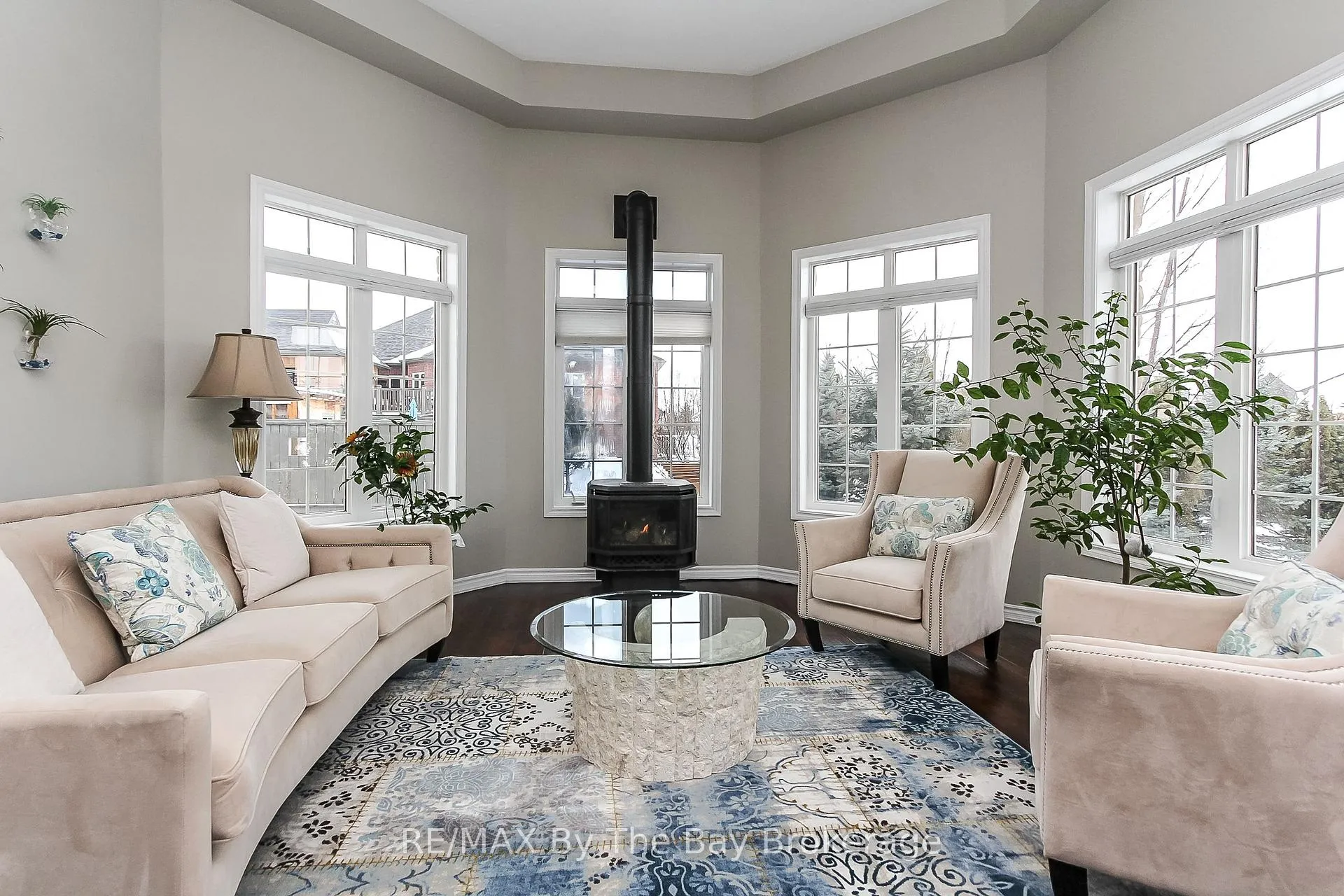 Photo 14 of 37 Walnut Drive, Wasaga Beach — HOMEH