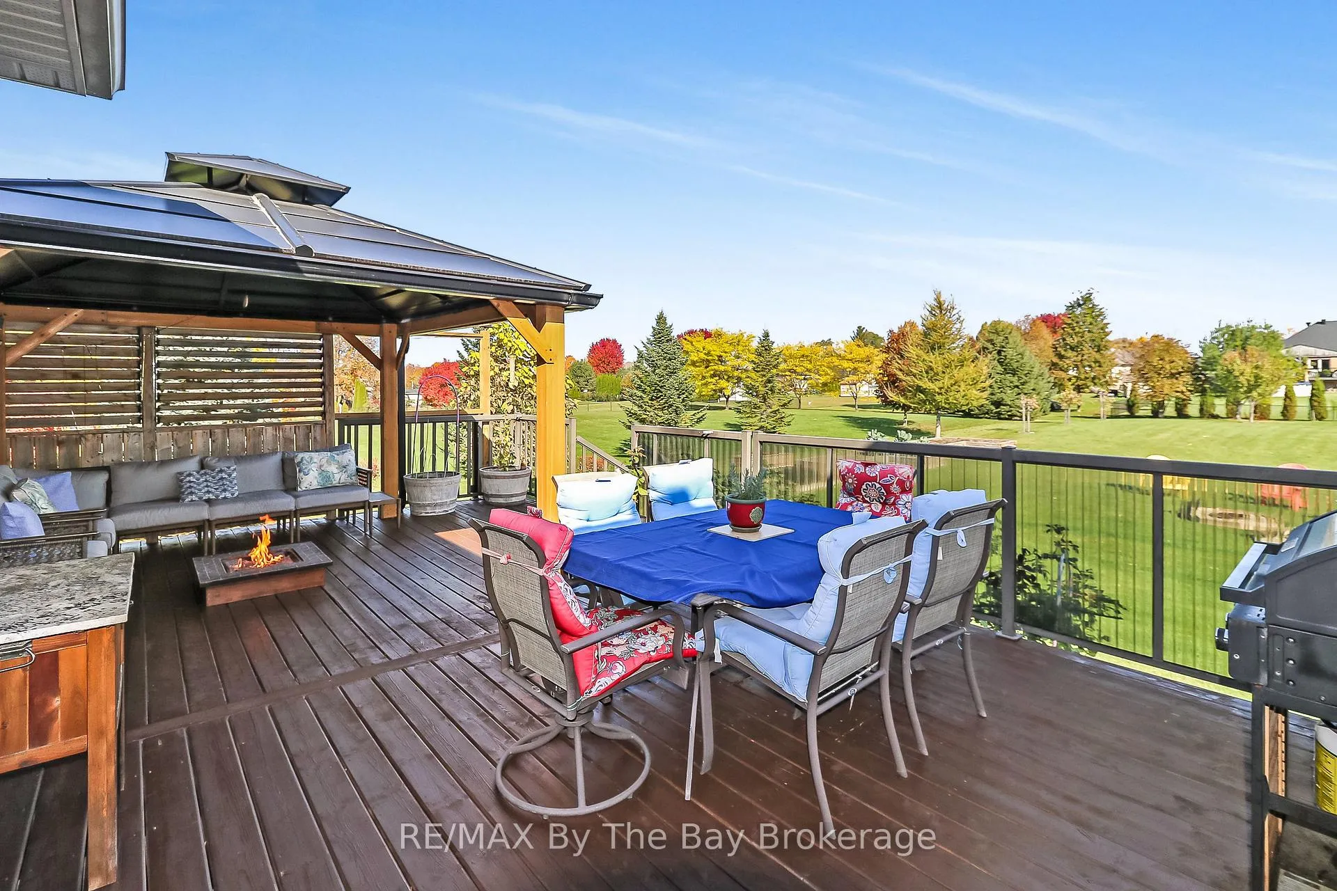 Photo 26 of 37 Walnut Drive, Wasaga Beach — HOMEH