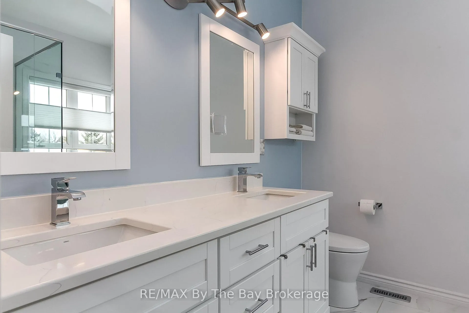 Photo 33 of 37 Walnut Drive, Wasaga Beach — HOMEH