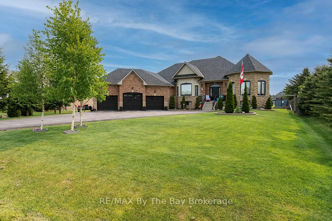 Photo 39 of 37 Walnut Drive, Wasaga Beach — HOMEH