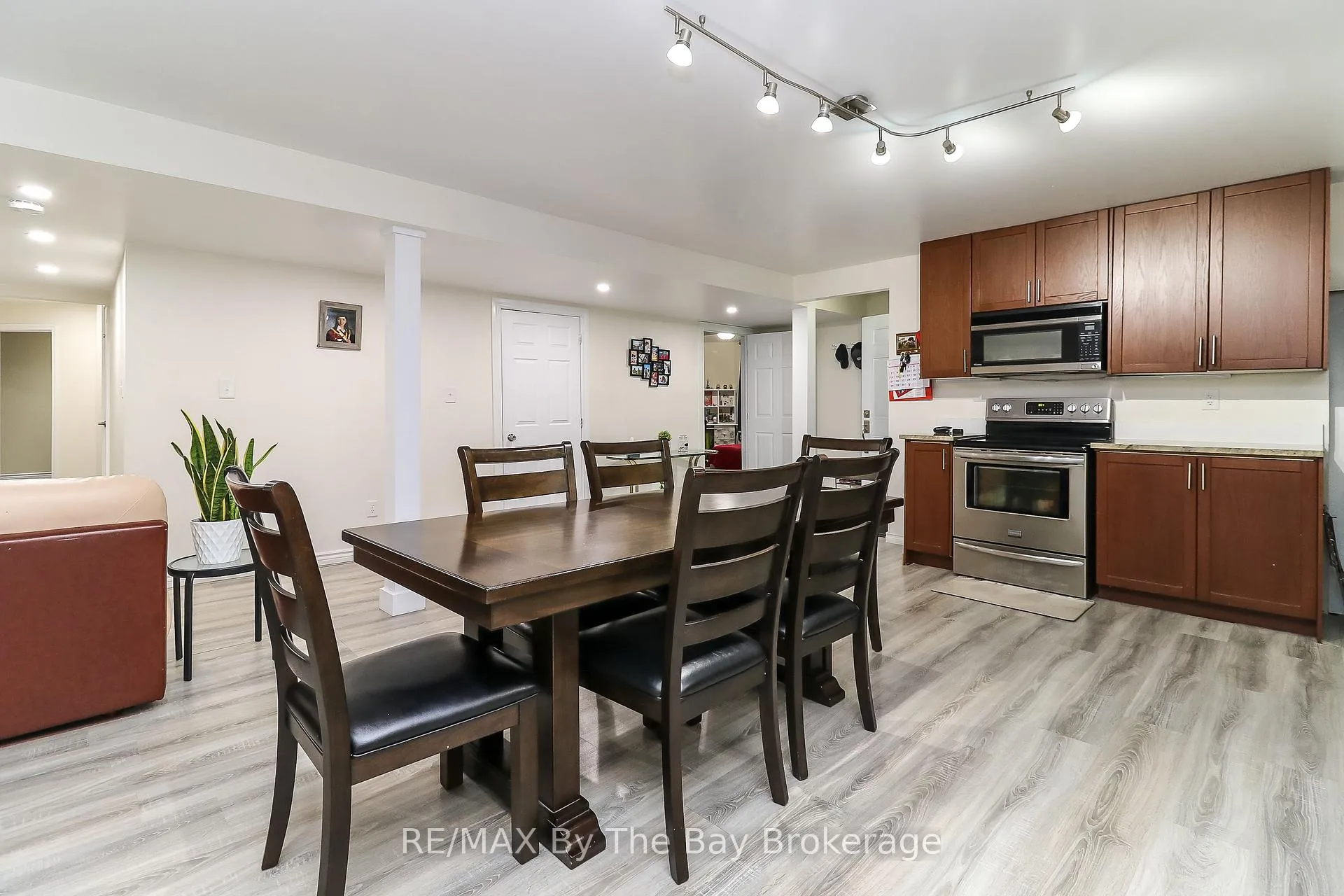 Photo 42 of 37 Walnut Drive, Wasaga Beach — HOMEH