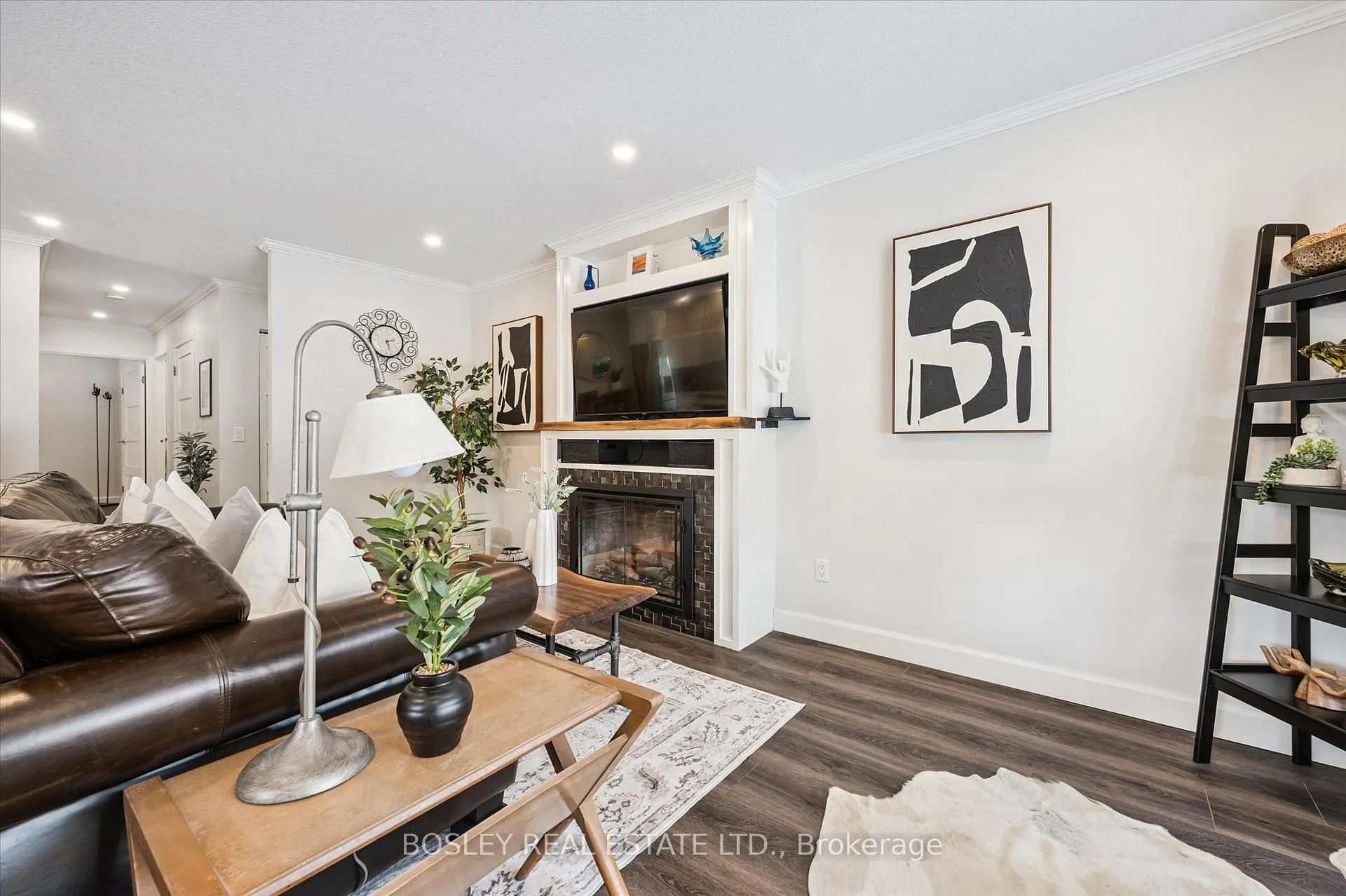 Photo 3 of Unit 102, 67 Breckenridge Drive, Kitchener — HOMEH
