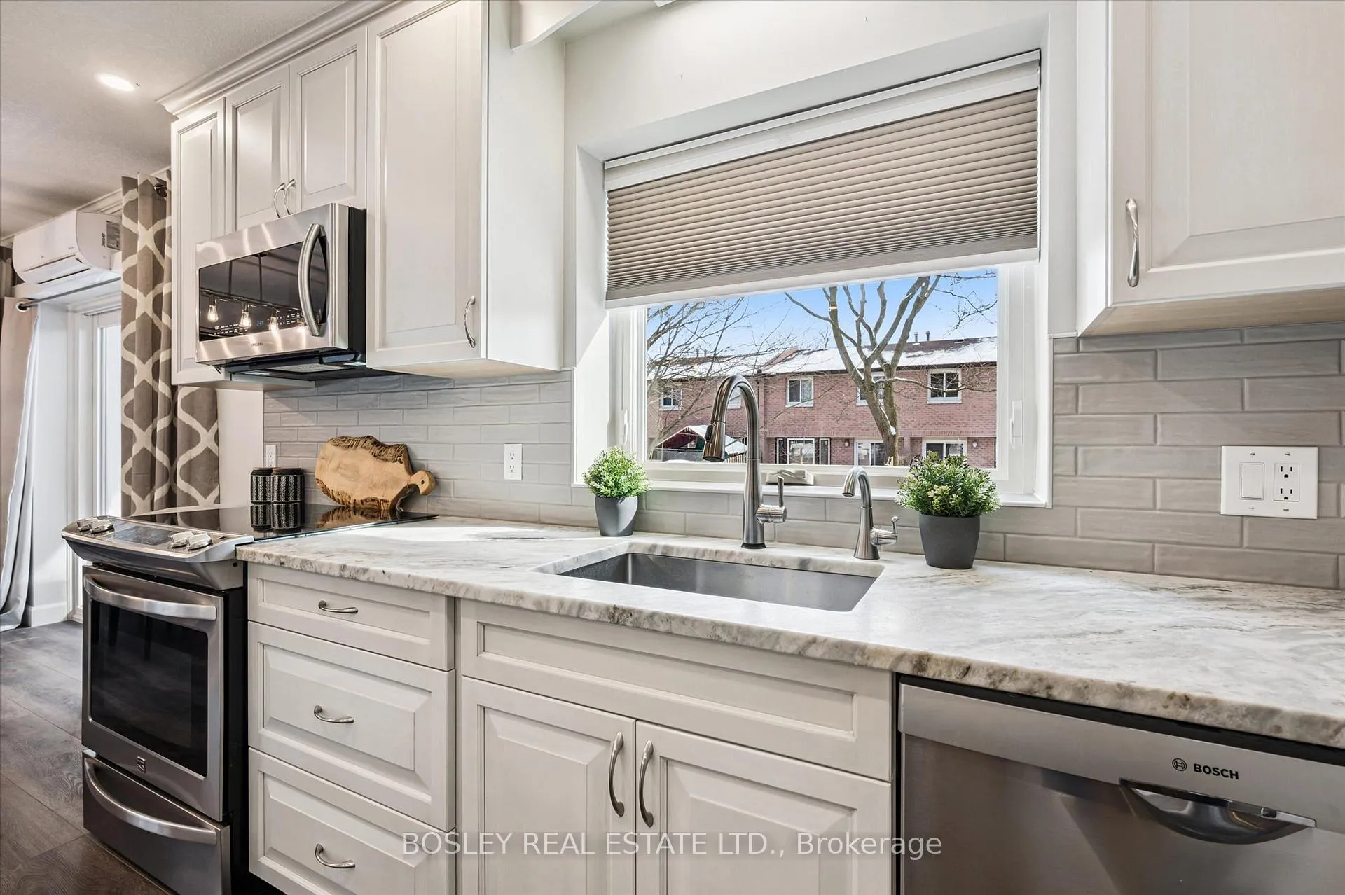Photo 10 of Unit 102, 67 Breckenridge Drive, Kitchener — HOMEH