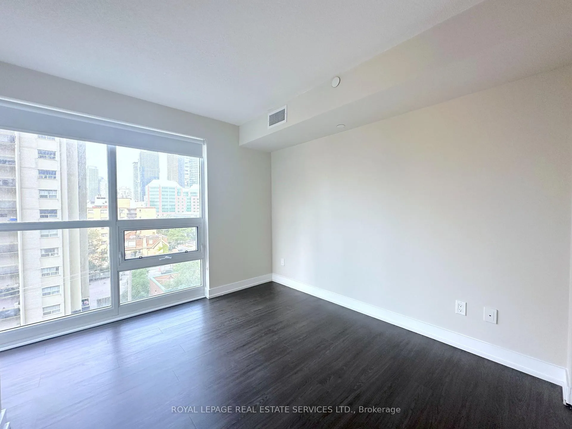 Photo 7 of Unit 702, 561 Sherbourne Street, Toronto, North St. James Town — HOMEH