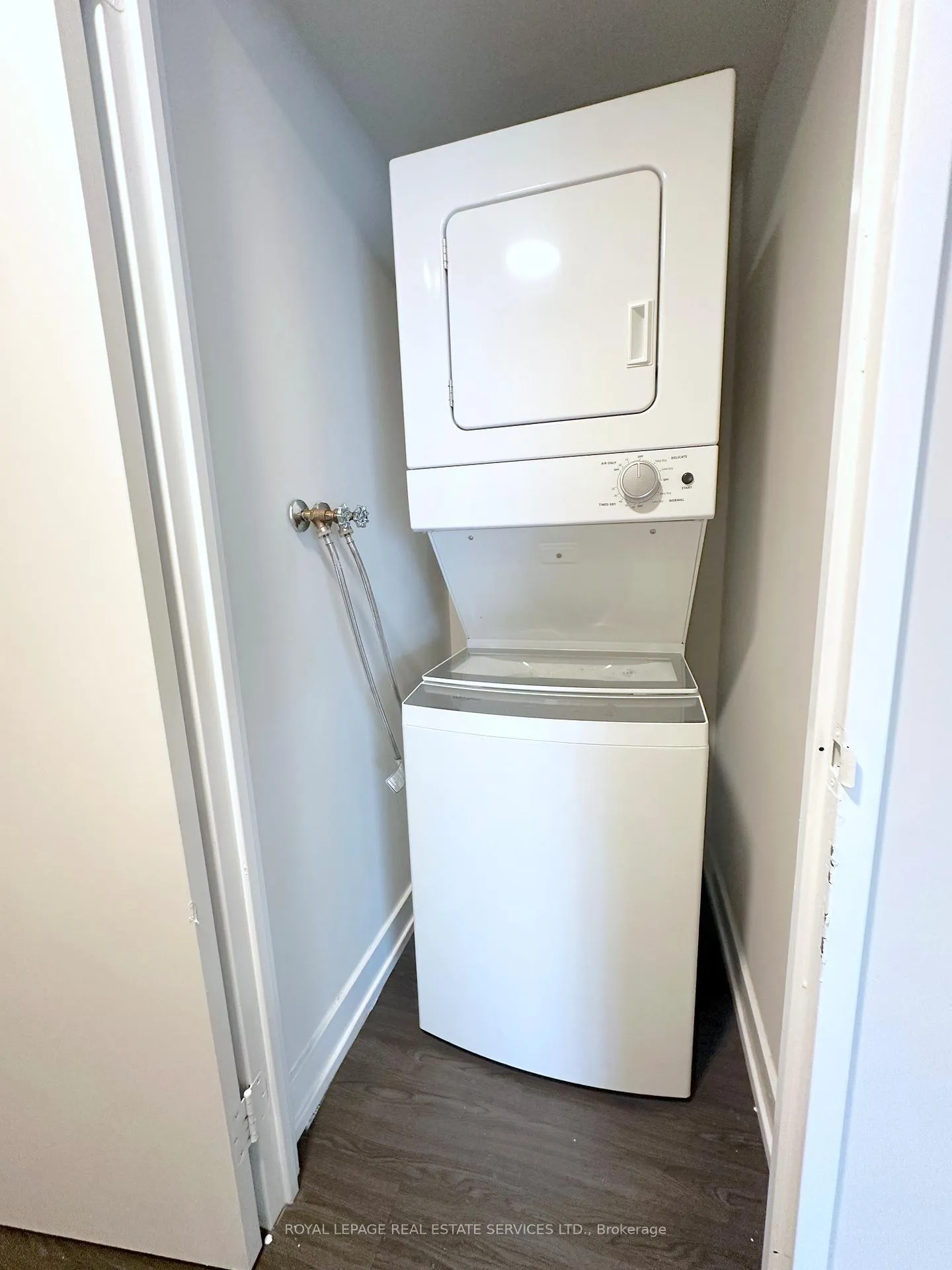Photo 12 of Unit 702, 561 Sherbourne Street, Toronto, North St. James Town — HOMEH
