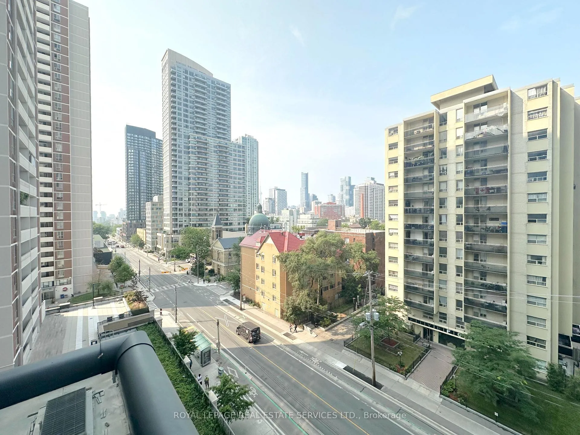 Photo 13 of Unit 702, 561 Sherbourne Street, Toronto, North St. James Town — HOMEH