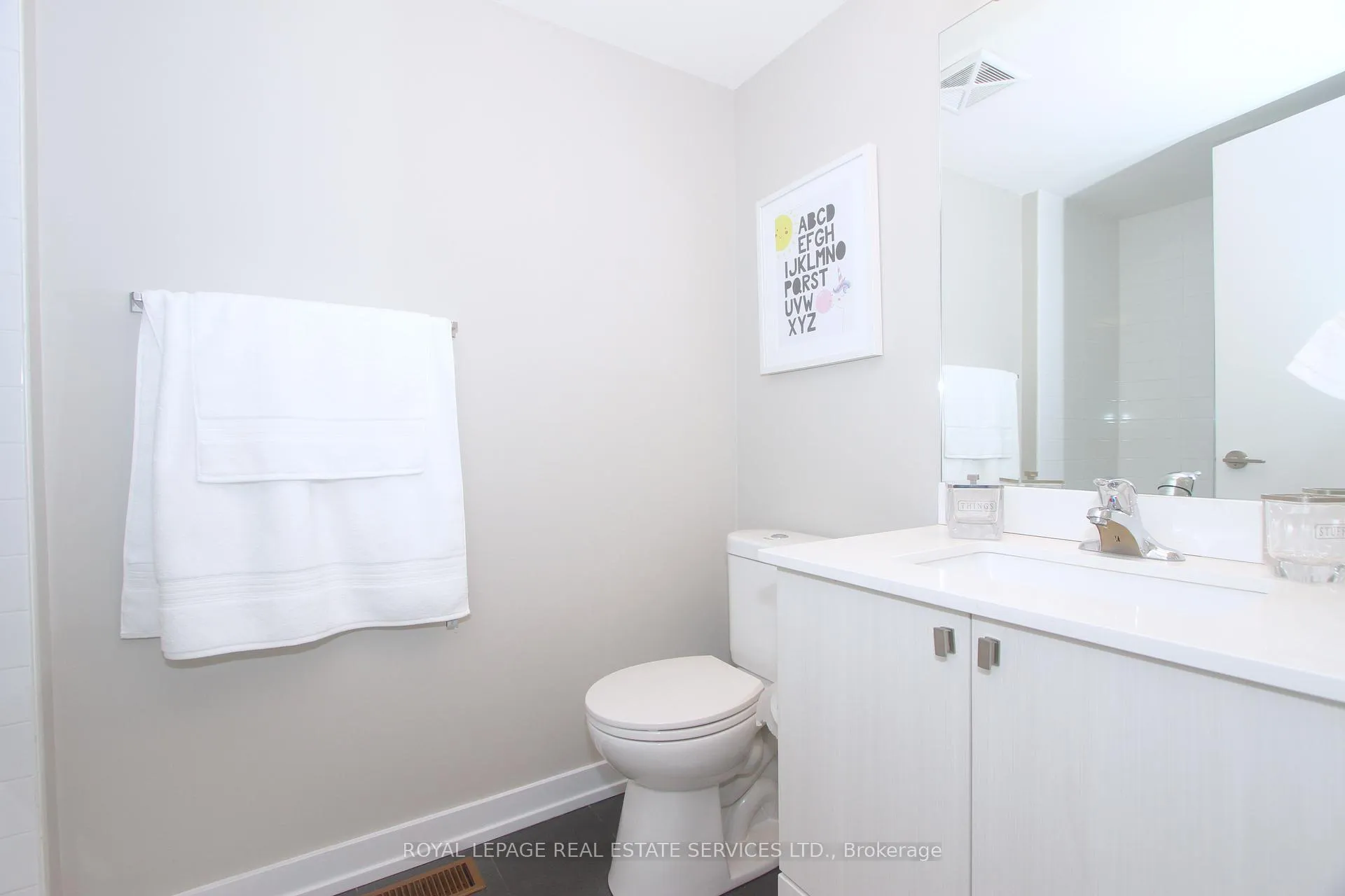 Photo 11 of 282 Bleecker Street, Toronto, North St. James Town — HOMEH