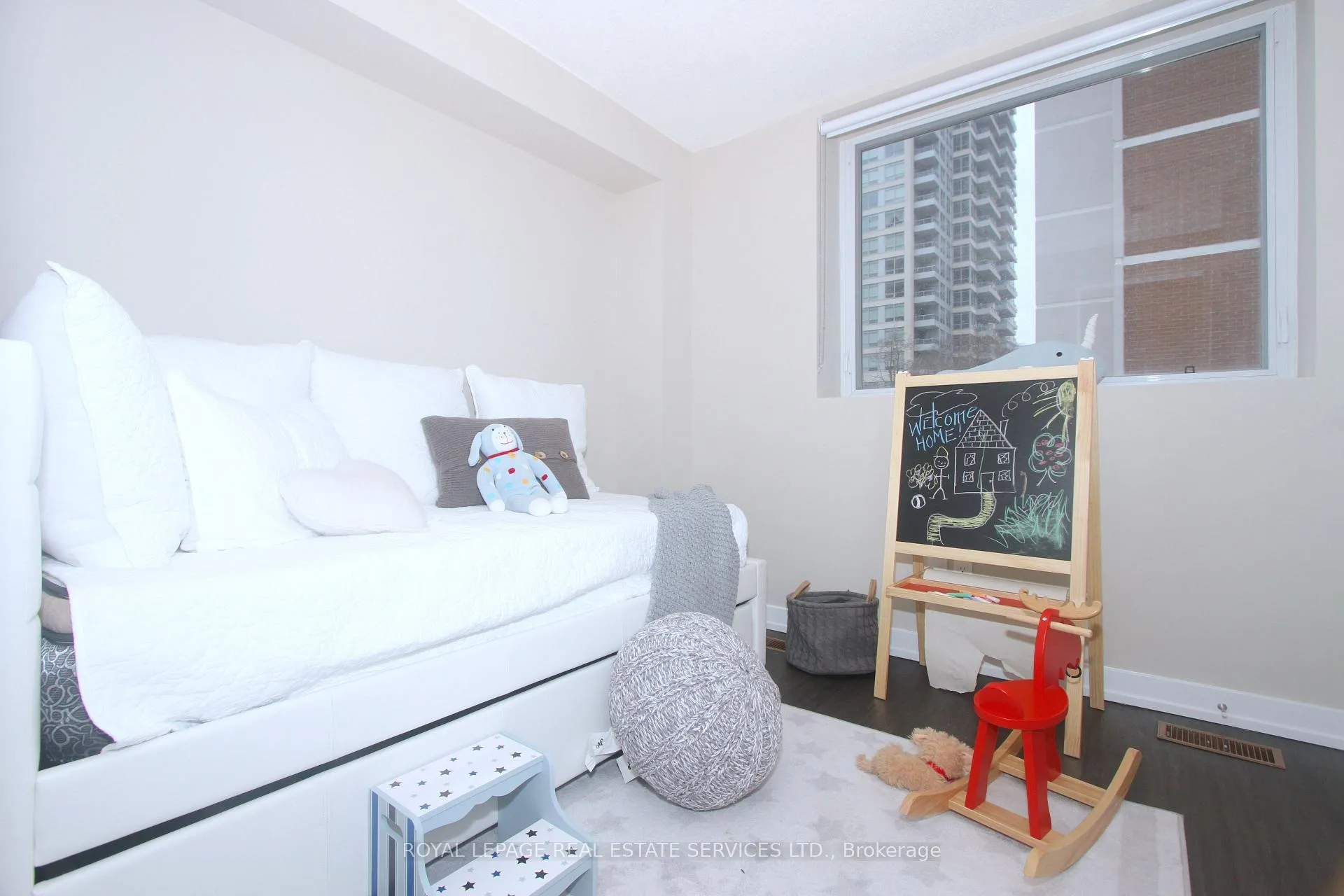 Photo 12 of 282 Bleecker Street, Toronto, North St. James Town — HOMEH